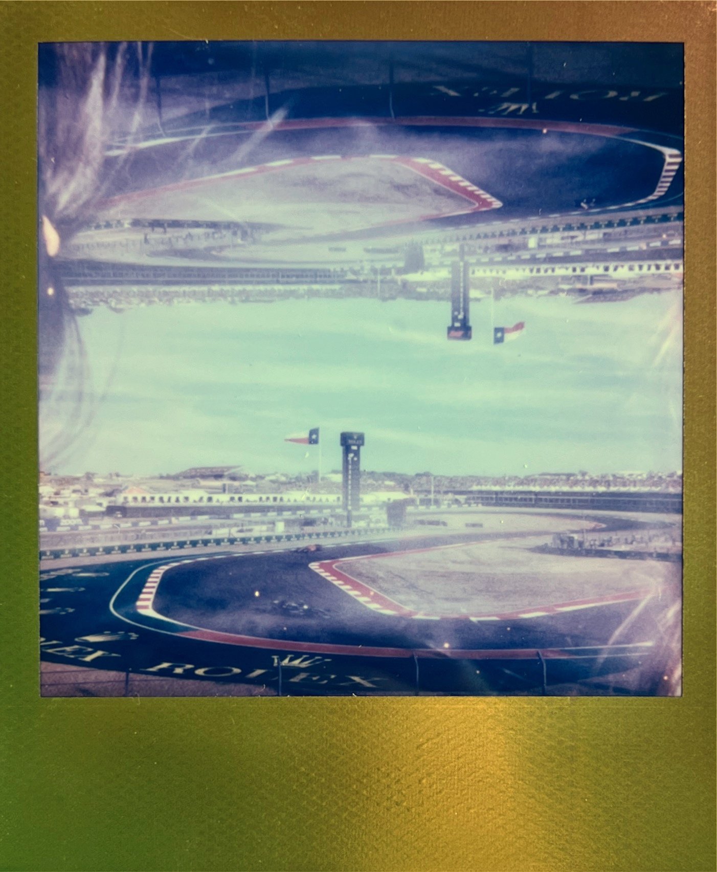 F1 Polaroid