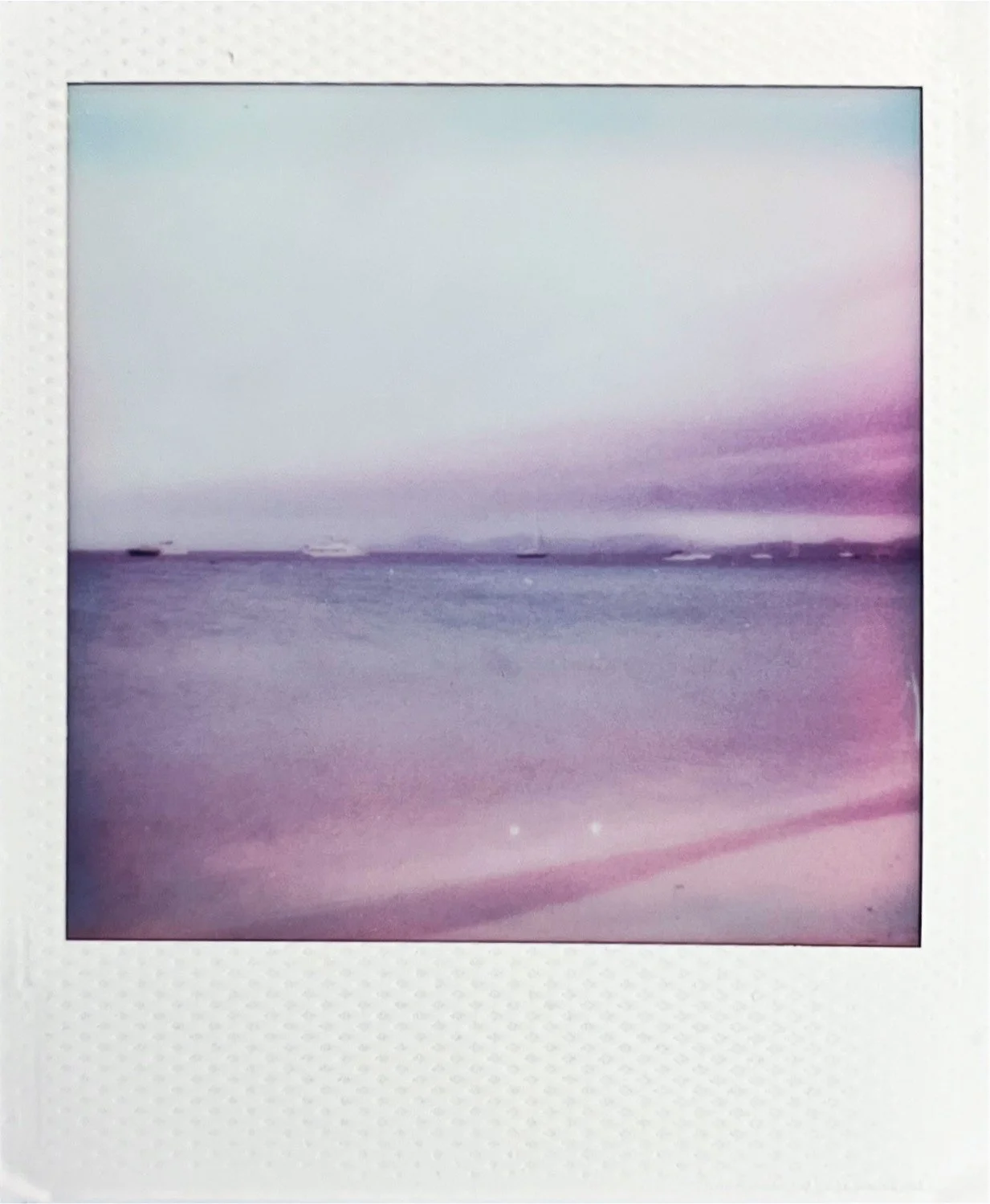 beach Polaroid go