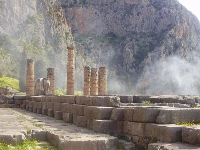 The Mystic Oracle of Delphi was the Most Powerful Woman in Ancient Greece _ The Vintage News.jpg