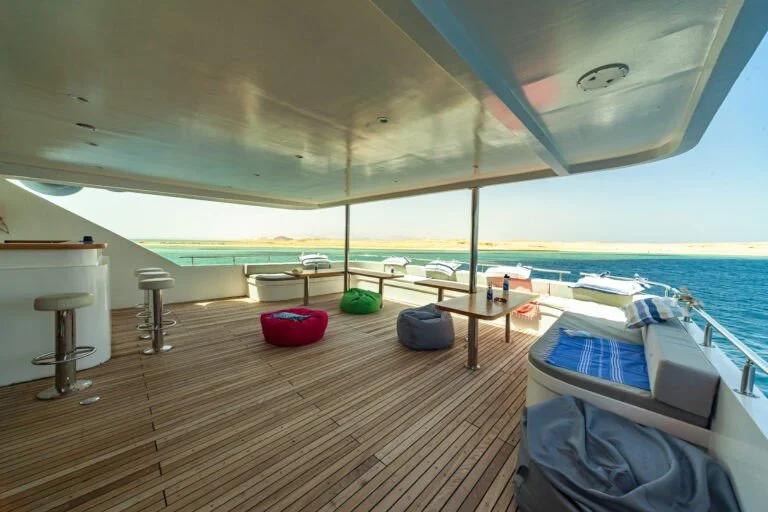 IN3-SchattendeckBar-768x512.jpg