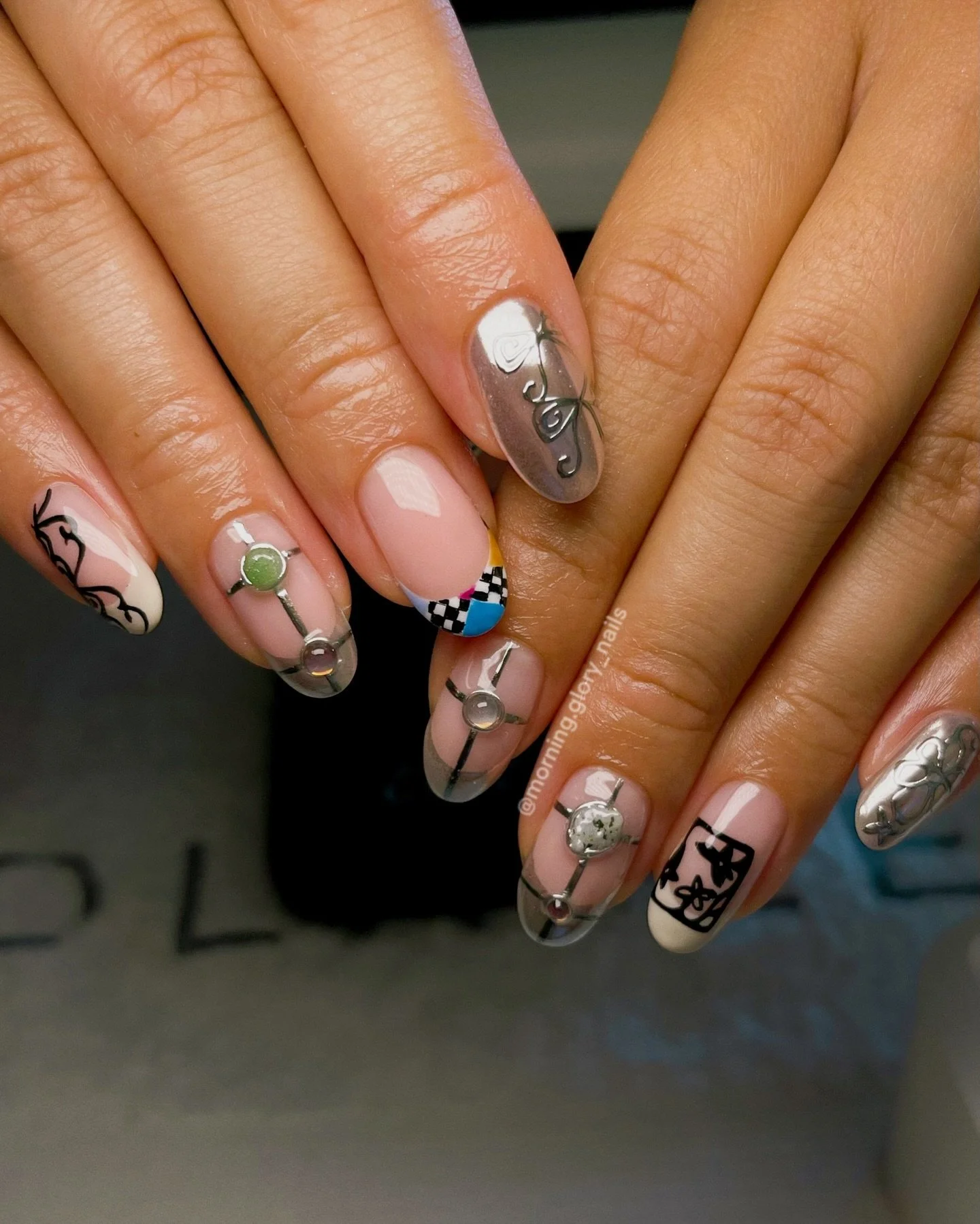 What happens when you order the Tilly special 👩&zwj;🍳 🥰 thank you for always trusting me @recklessbones 💕 
💅🏼Long Structured Mani
🎨Advanced Nail Art
⏱️3hrs 
&bull;
#newzealandnailartist #moodboardnails #pinterestaesthetıc #wellingtonnz #lowerh