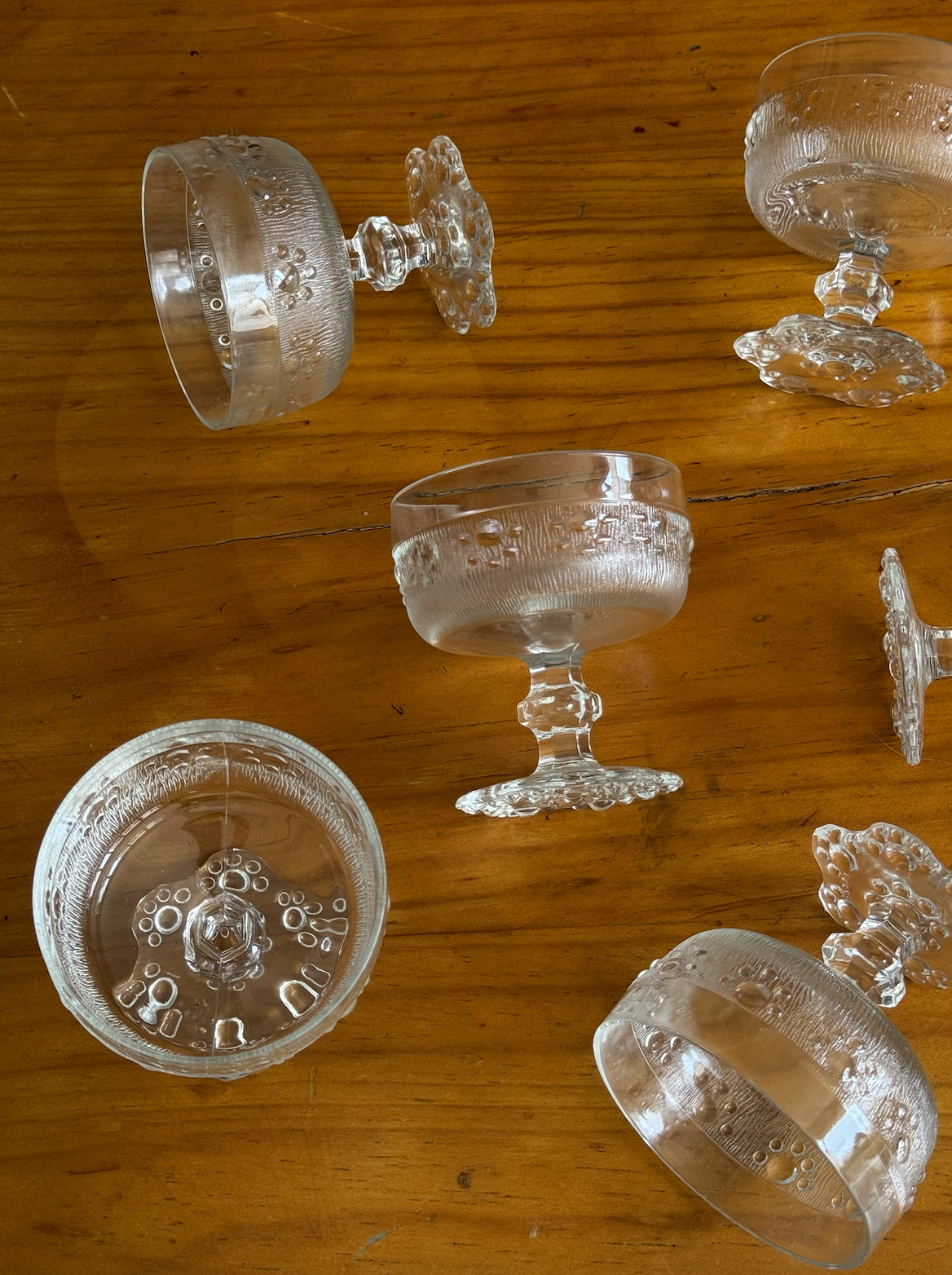 Vintage Hobnail Champagne Couple Glasses (set of 6)..png