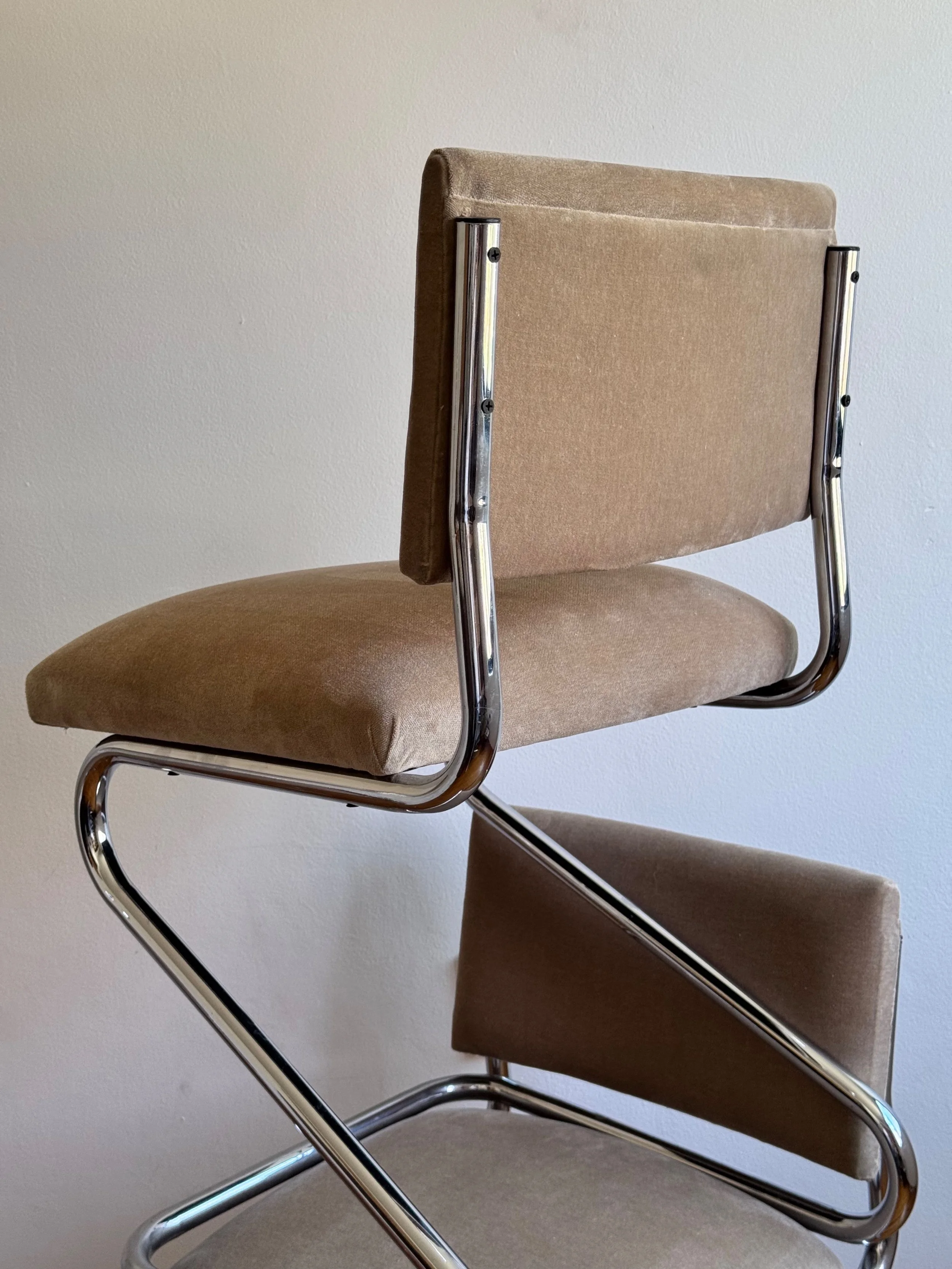 Vintage Champagne Tubular Chrome Dining Chairs (1).JPG