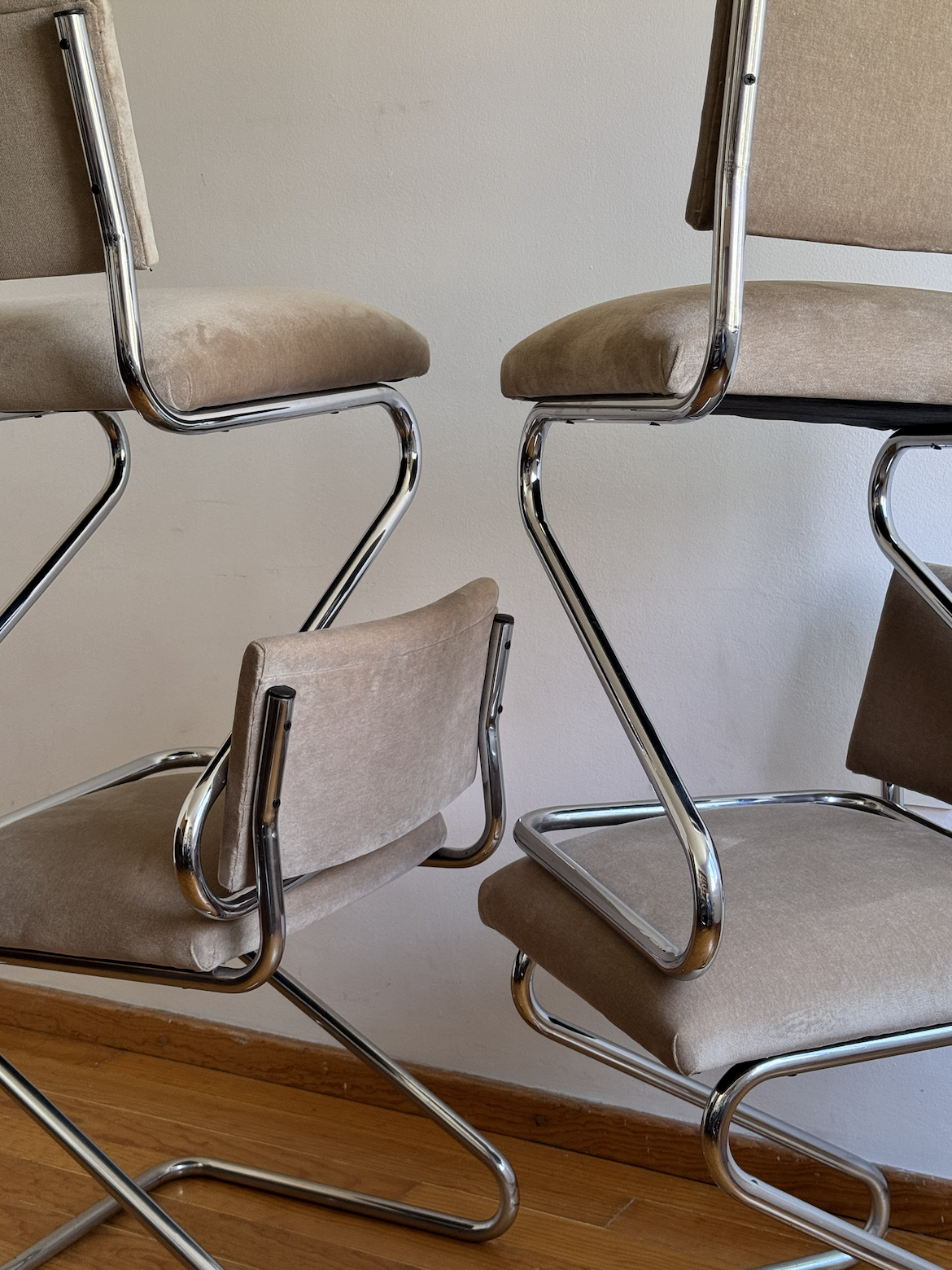 Vintage Tubular Chrome Dining Chairs (5).png