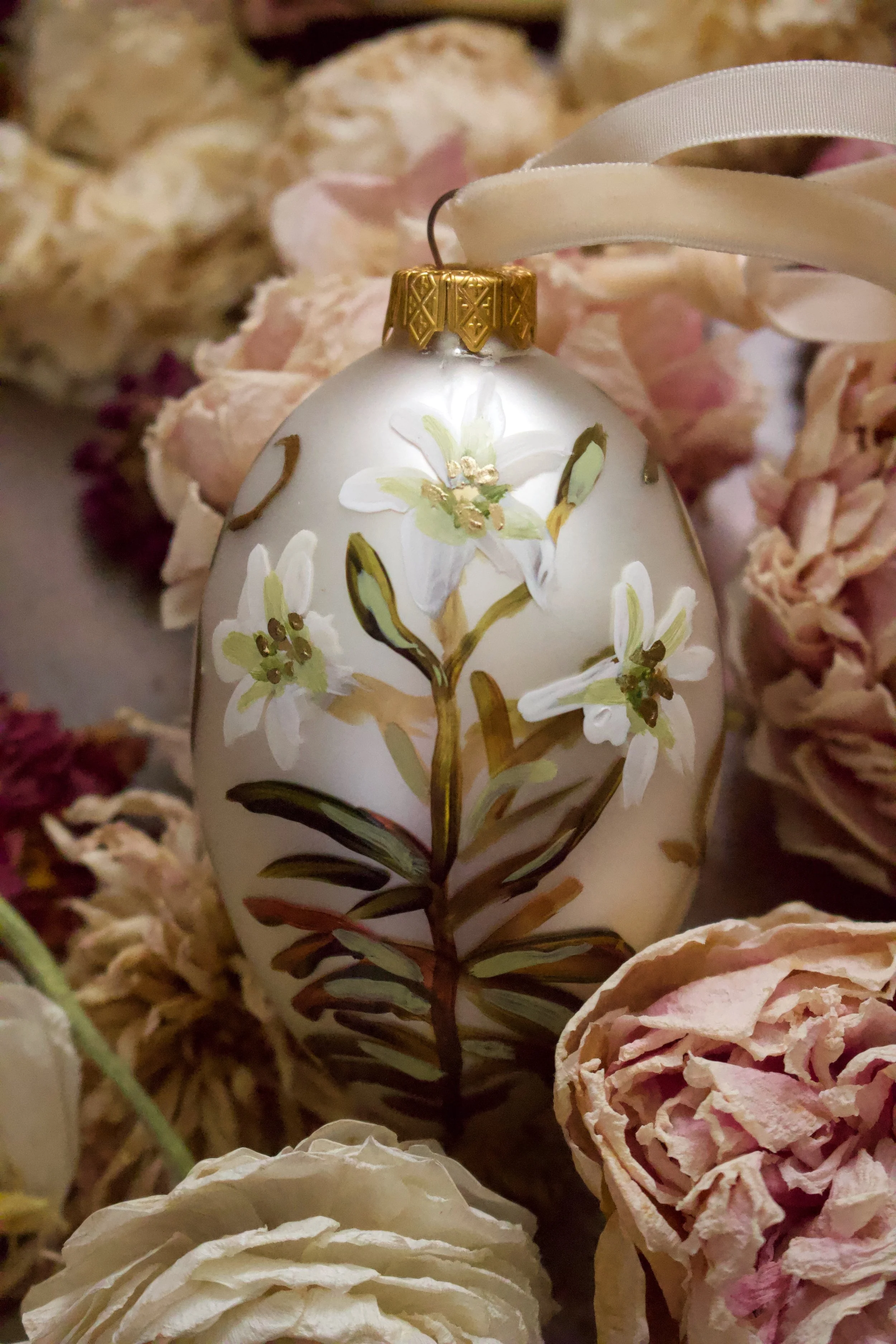 hand painted Easter Lily ornament