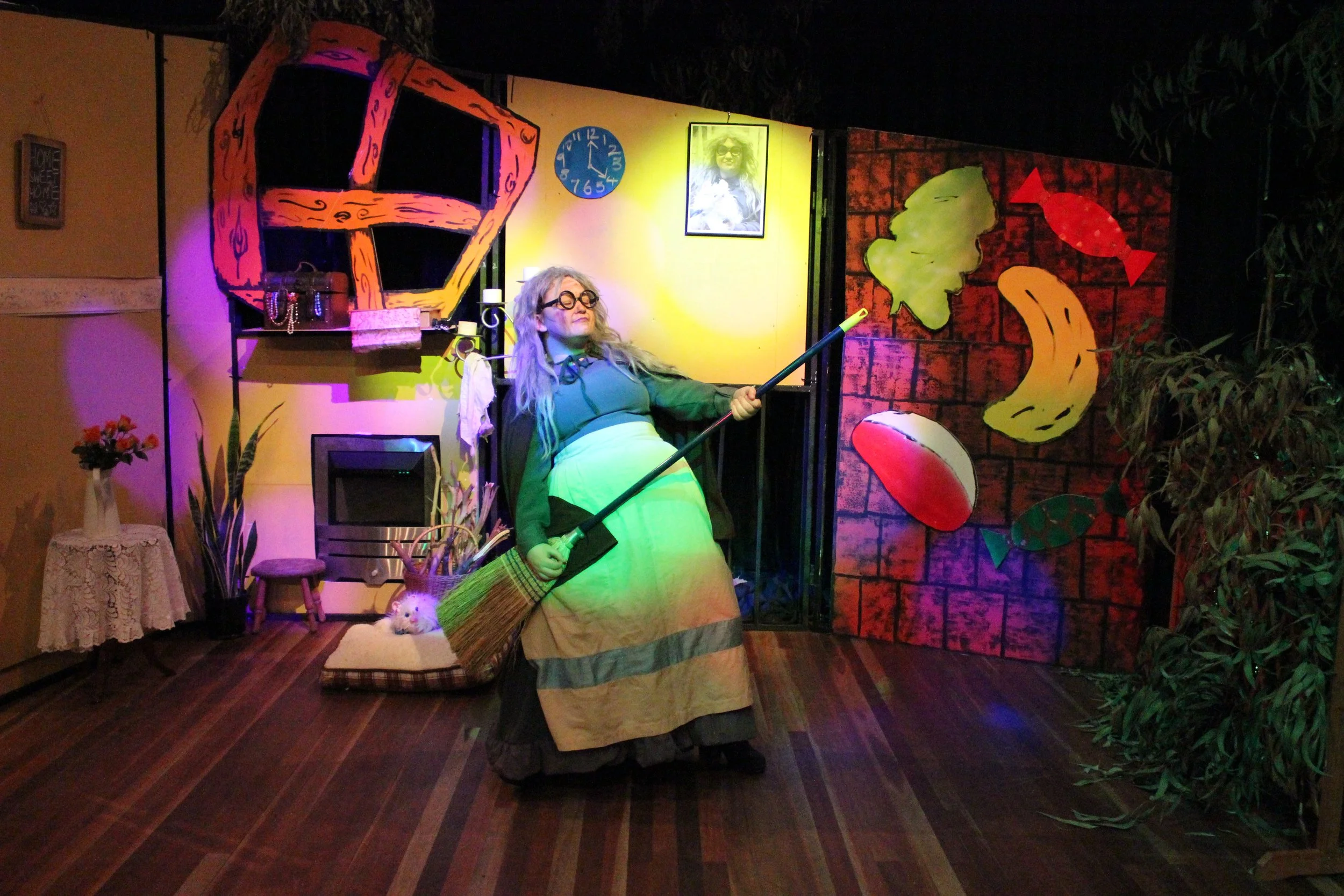 Hansel & Gretel (5).JPG