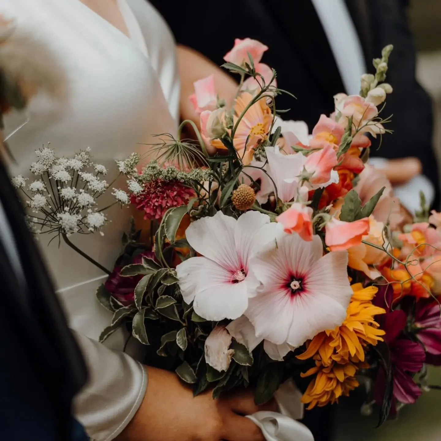 One of my favourites from 2024

@hannahmayg ❤️ 

#TheFlowererWeddings #Somersetflowerfarmer