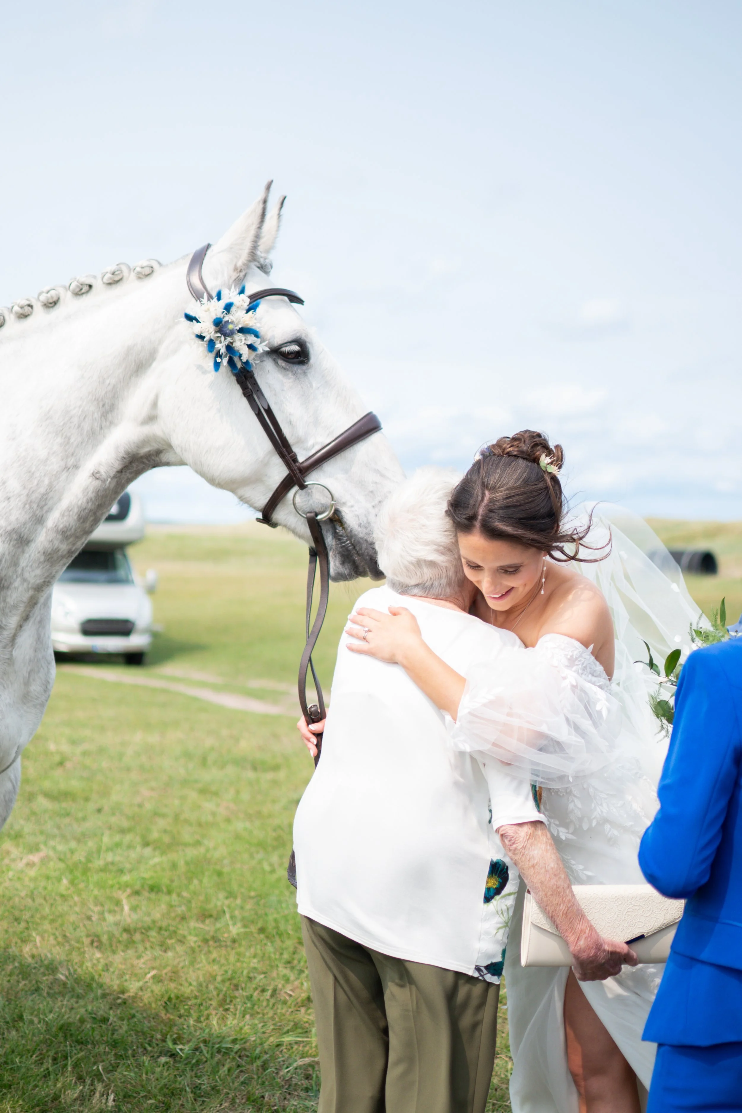Anna & Harry | Barn on the Bay Wedding
