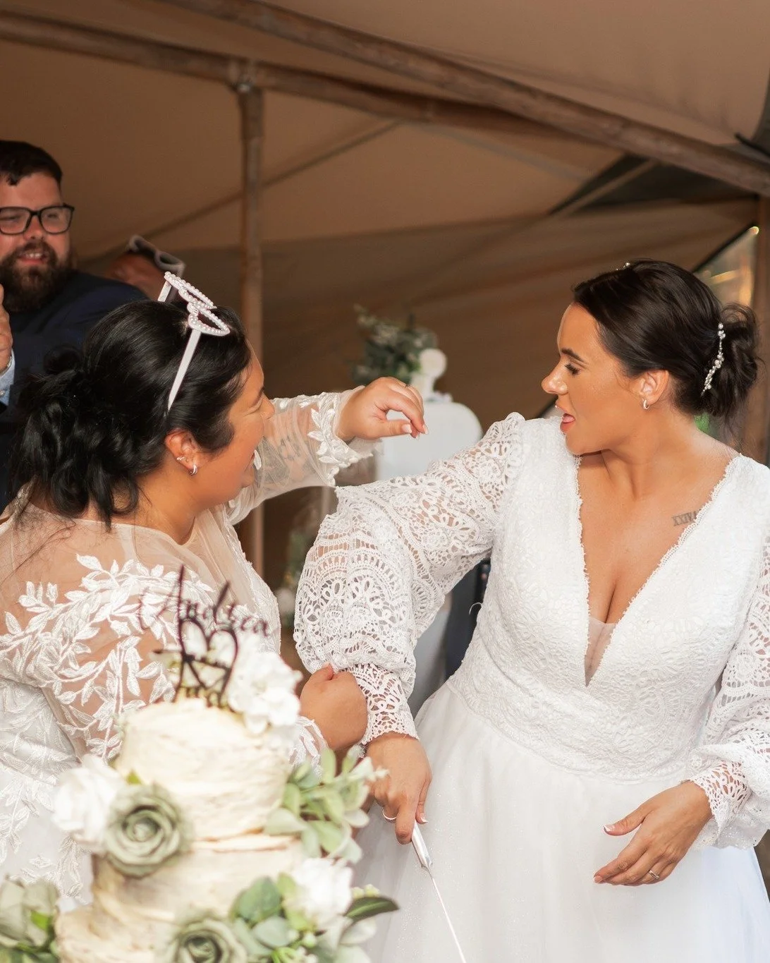 Getting caught on your other half's dress is not as uncommon as you may think. Here's Andrea and Jade and Ian and Gemma to prove it. Don't worry, both were freed very quickly 😂
The moral of the story, embrace any mishaps that may happen, nothing ca
