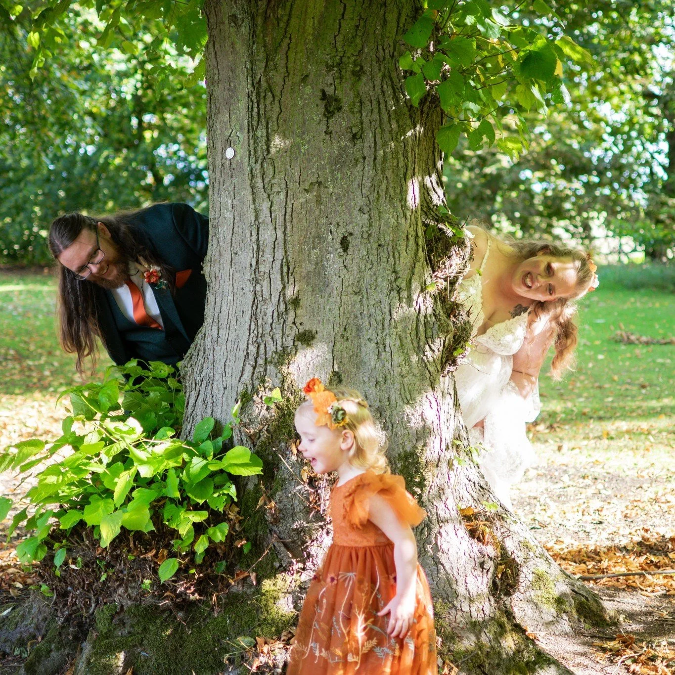 Peek-a-boo! Who says you can't play hide and seek on your wedding day!?
 #groomtobe #weddingphotographers #northeastweddingsupplier #countydurhamphotography #northumberlandweddingphotographer #northeastweddingphotographer #northeastweddingphotograph