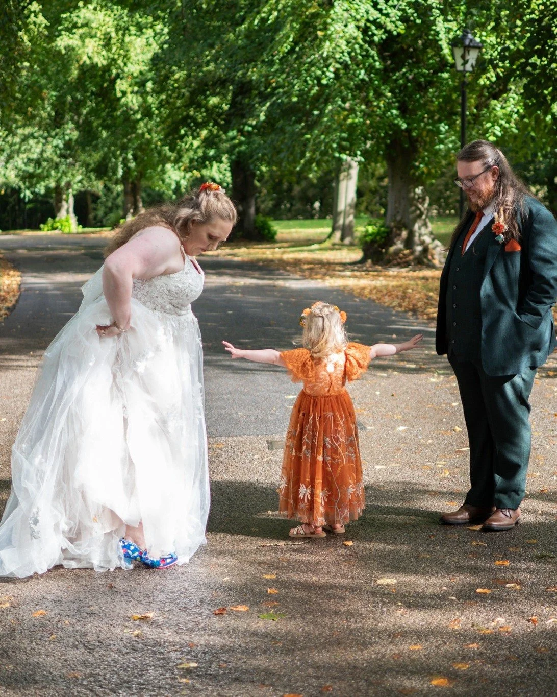 Nicola and Sean's daughter doing her best Gandalf impression - 'You shall not pass!' Very apt for her parents' Lord of the Rings themed wedding! 😂
 #groomtobe #weddingphotographers #northeastweddingsupplier #countydurhamphotography #northumberlandw