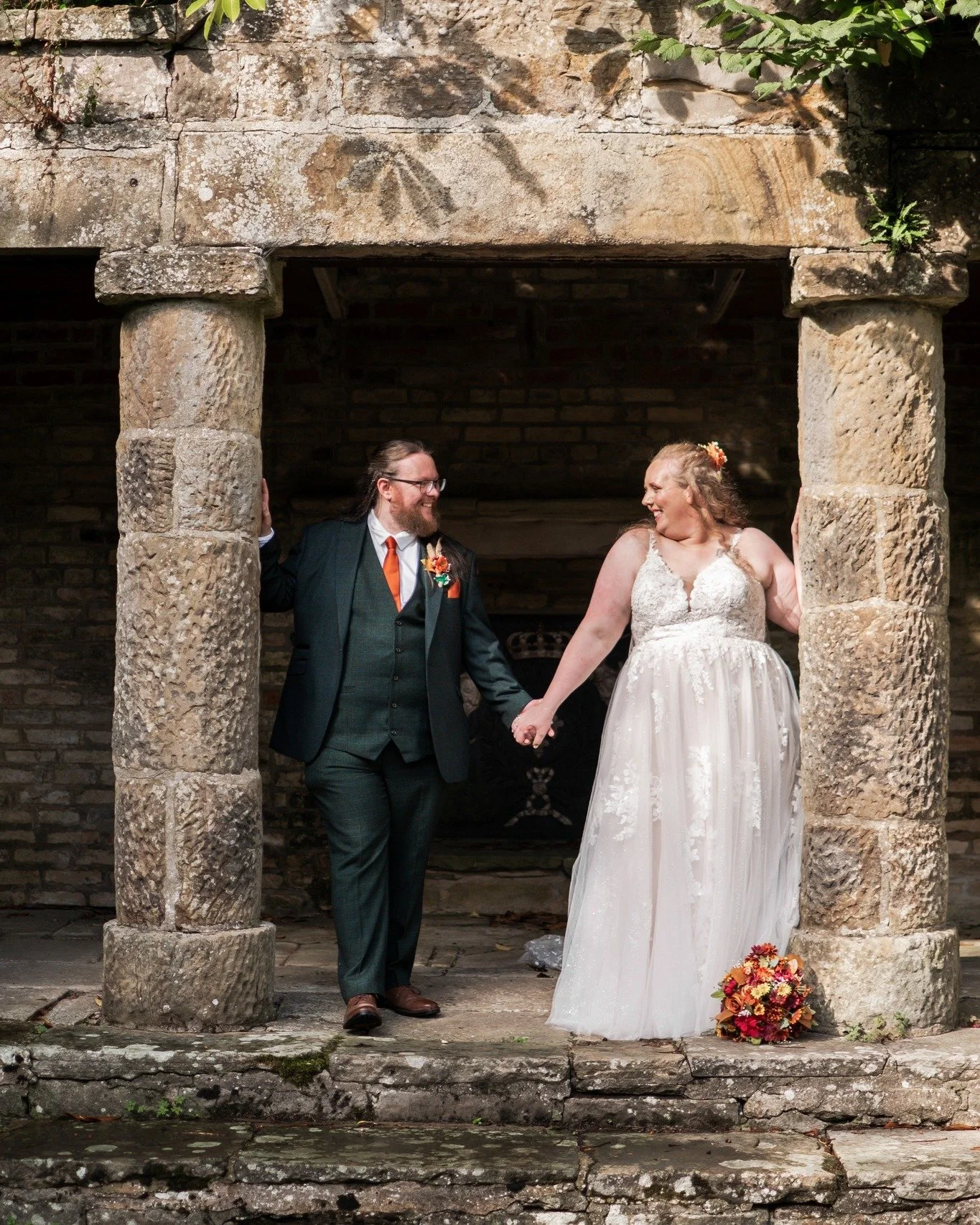 A huge congratulations to Nicola and Sean who were married at the wonderful @redworthhallhotel last month.

It was a day full of sunshine, beautiful handmade items, a message from the creator of Bluey and a personal handfasting ceremony!

We wish the