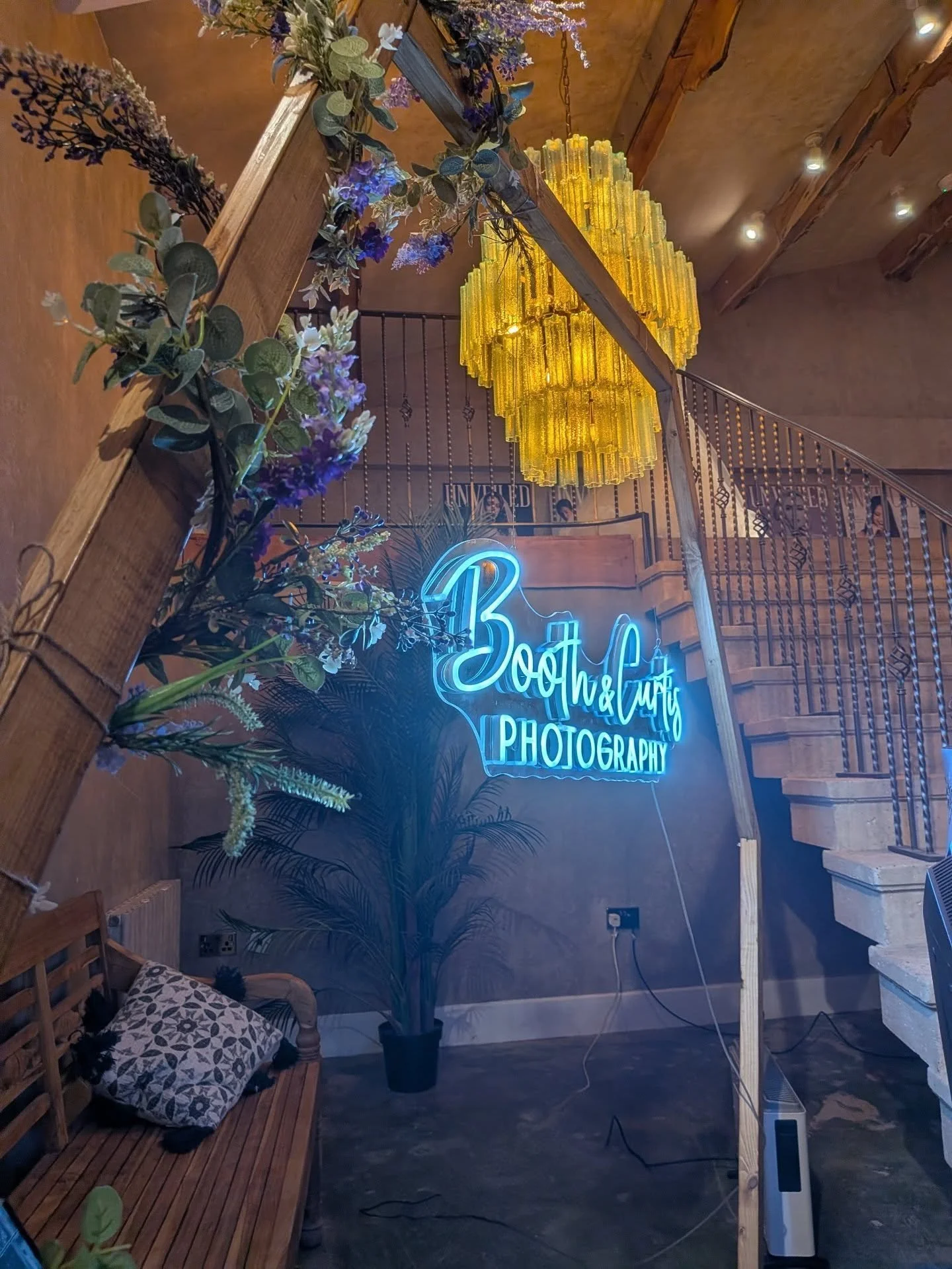 We are at the beautiful @runafarm_ today for the @lovedupnorth wedding fair!