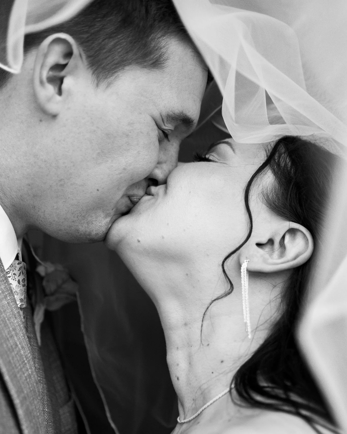 A huge happy first wedding anniversary to Alison &amp; Callum - how time flies!

We hope you're enjoying married life so far and all the best for the future! 🥰

@websters_ropery 

 #weddingphotography #northeastweddingsupplier #northumberlandwedding