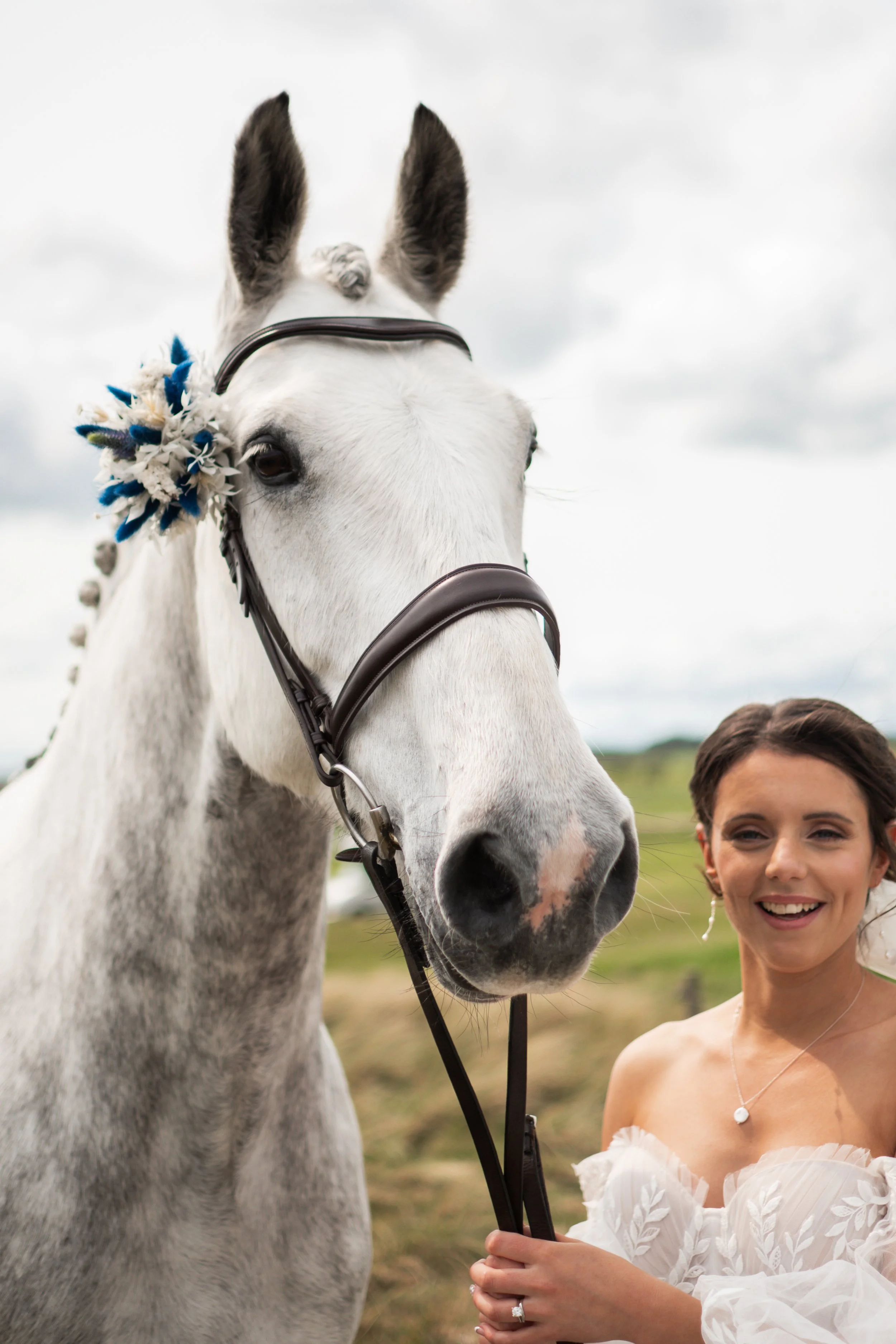 Anna & Harry | Barn on the Bay Wedding