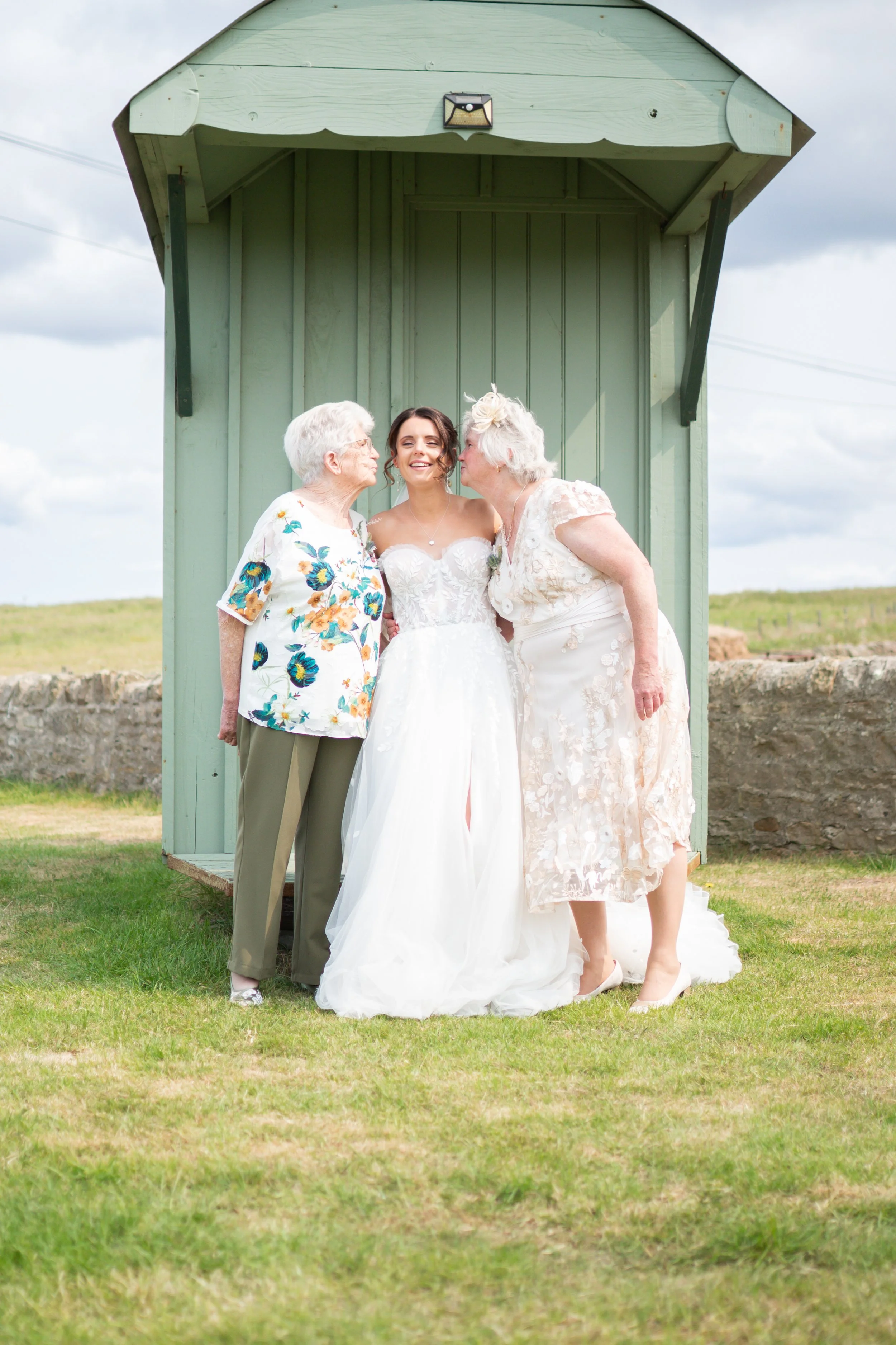 Anna & Harry | Barn on the Bay Wedding