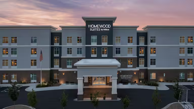 pgvmbhw-nc-greenville-hws-ext-dusk.png