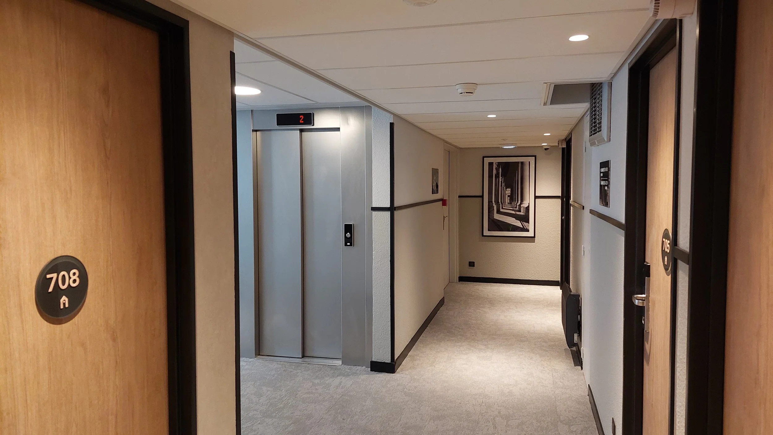 208 chambres et espaces publics rénovés en 6 mois pour Paris 2024.