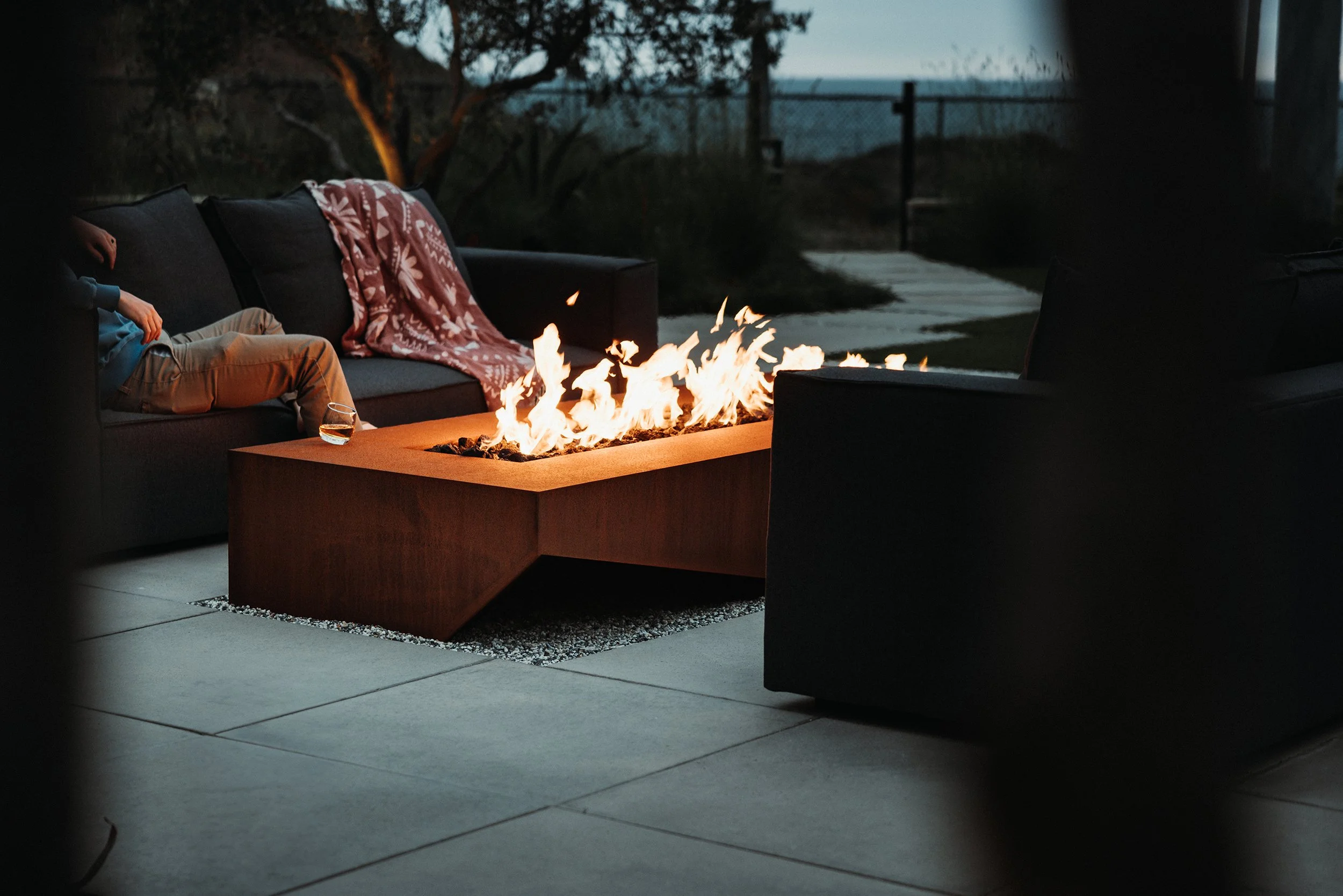 Atmosfire_Solana_Beach_Thermos_Corten-29.jpg