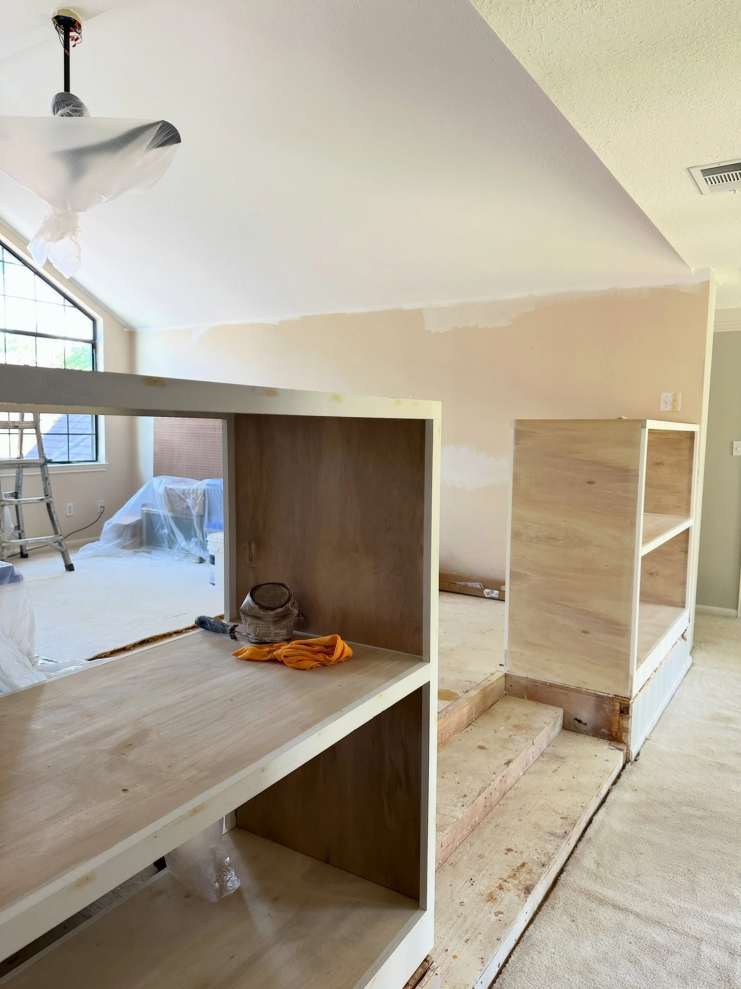 Latest studio reno update. Got some big ol shelves.