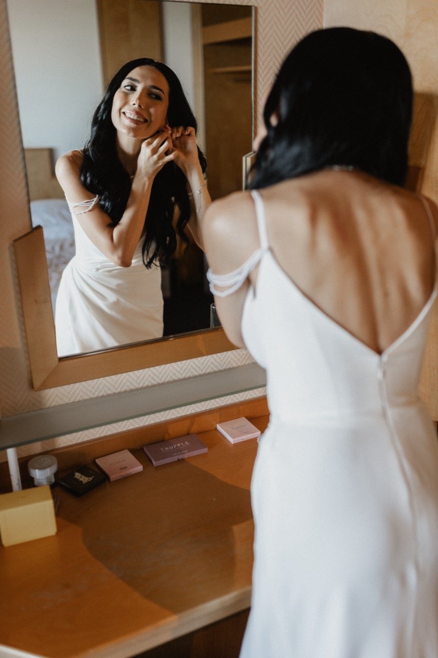 Hochzeitsfotograf-FreiburgGroß (13 - Julia&Fabian-Getting Ready-46).jpeg