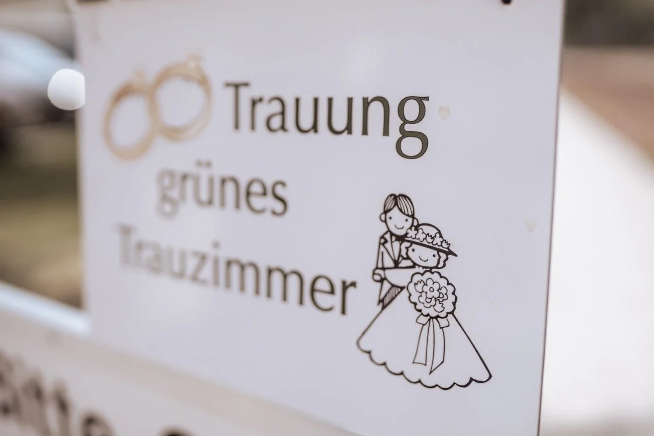 Groß (Viktoria & Sebastian-7308505).jpeg