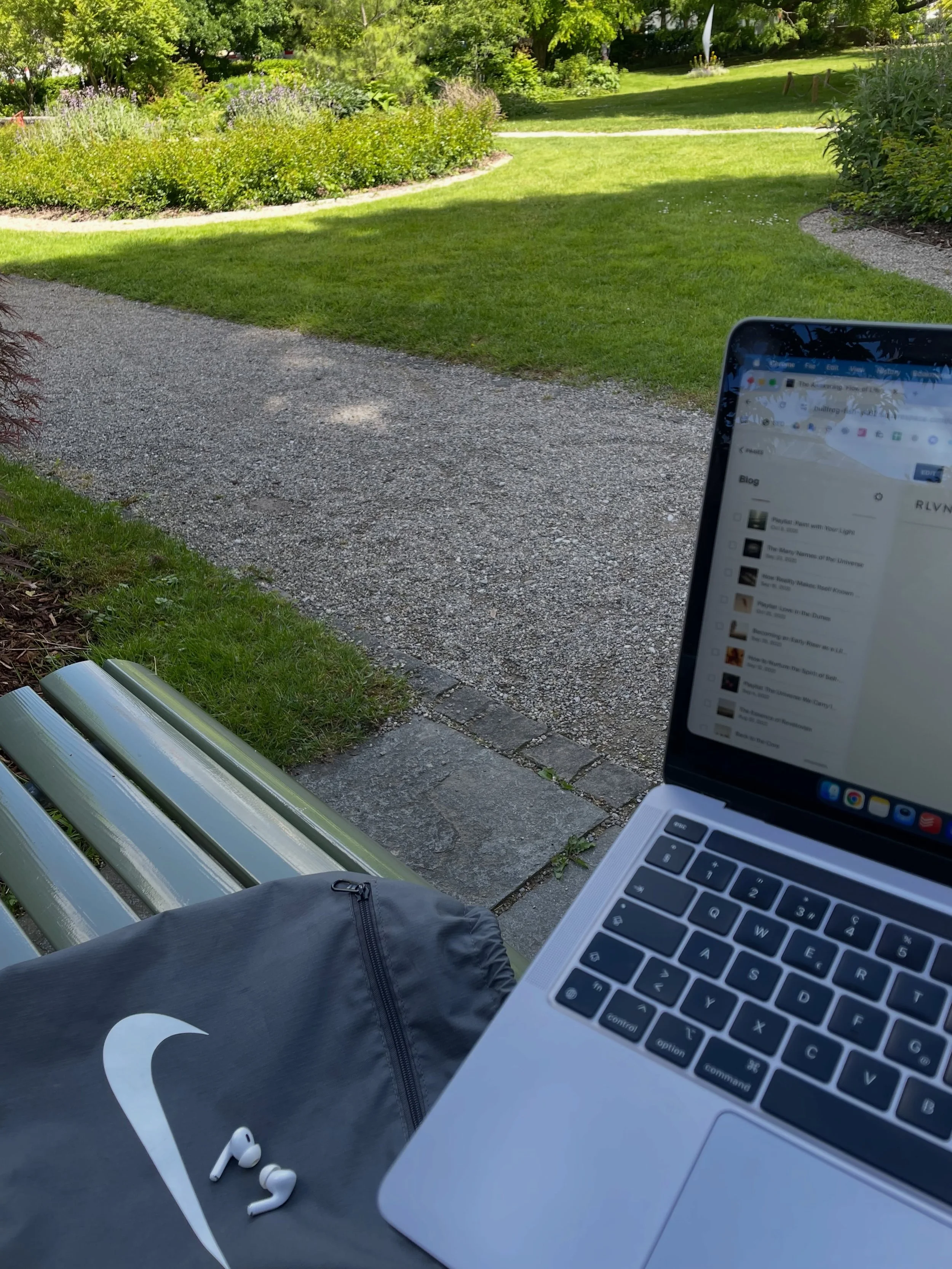 In a Sunday&rsquo;s writing mode