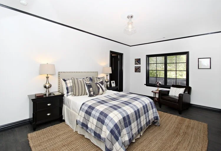 24_Bedroom.JPG