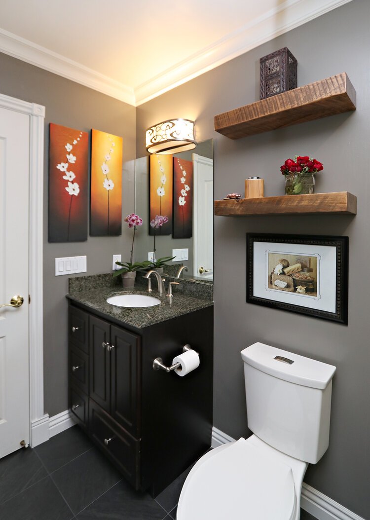 MLS_17_Bathroom.jpg