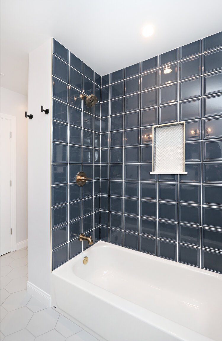 MLS_26_Shower.jpg