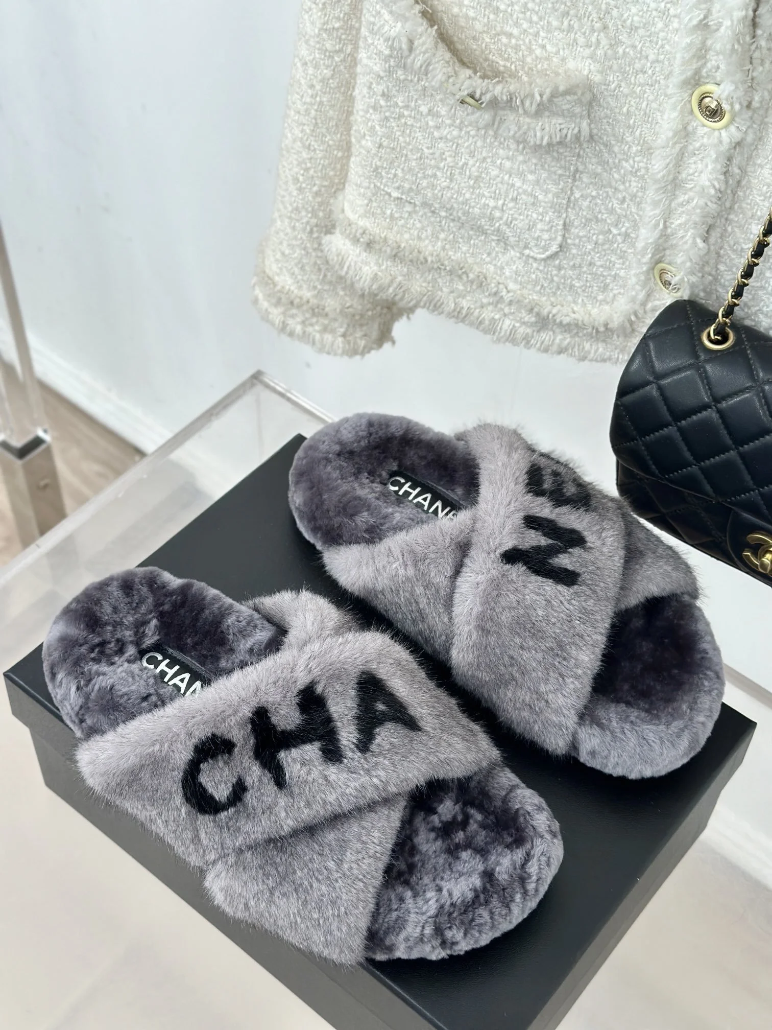 CC Fur Slides