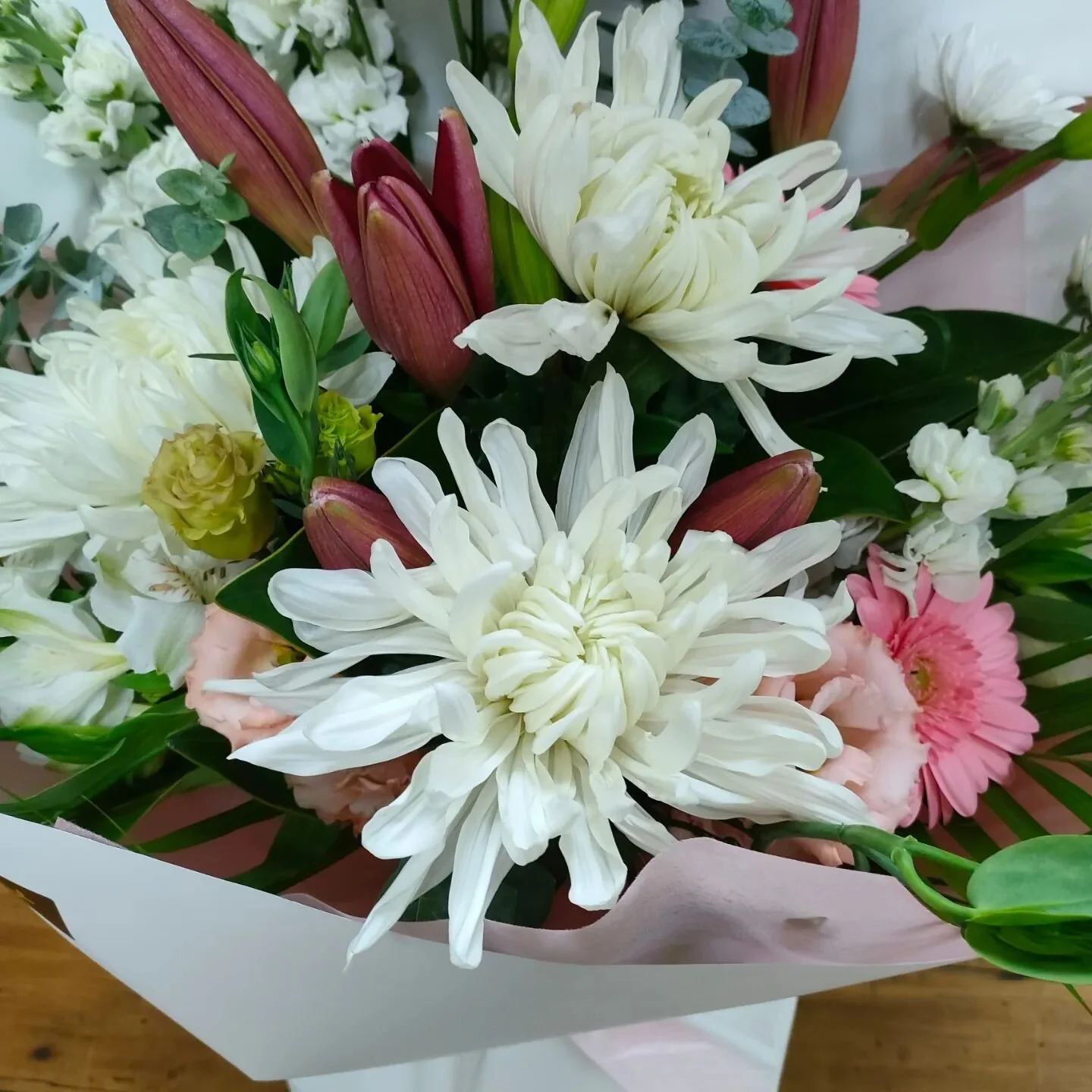 Flower and gift delivery Napier, Hastings and Havelock NorthThe Village Florist Napier