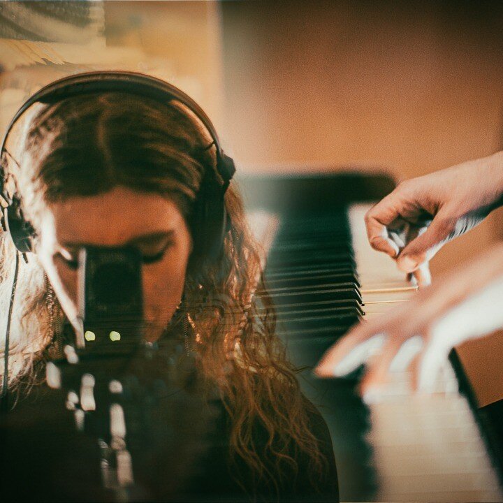 Studio sessions made dynamic and crystalline clear with the help of #sennheiser headphones #notanad