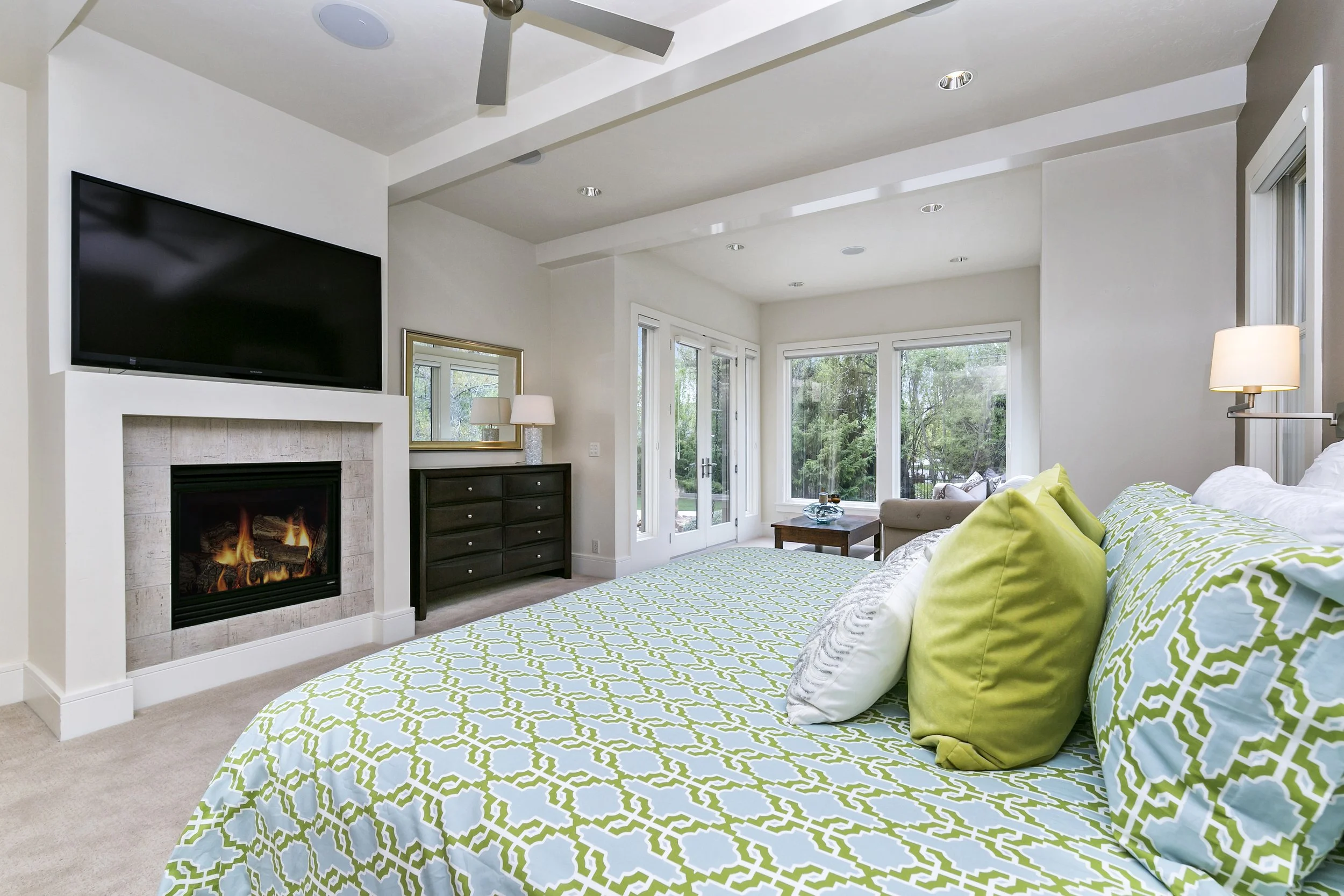 014_Master Bedroom.jpg