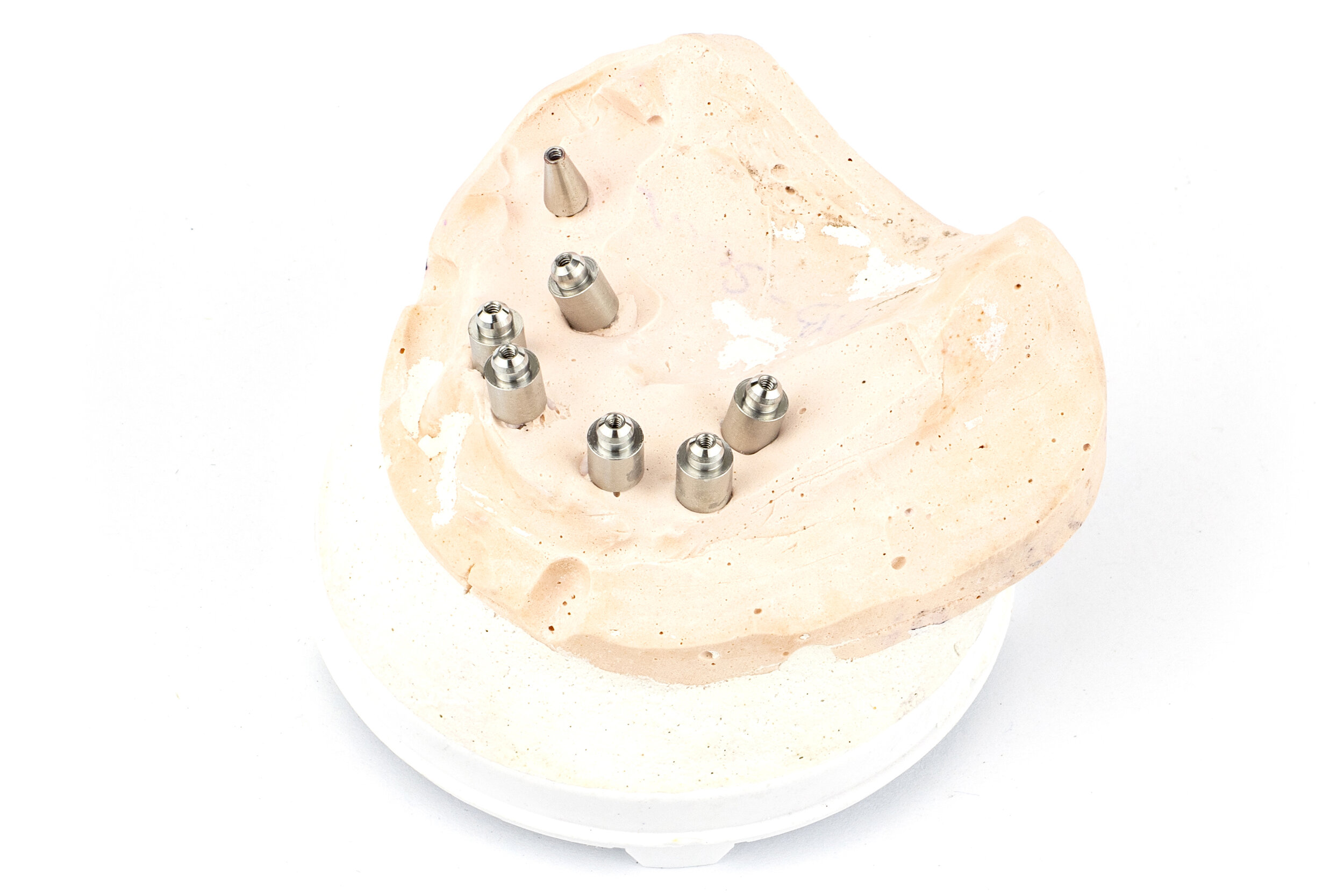 201118 b2 CN-wrap-around-implant-front-left-crop.jpg