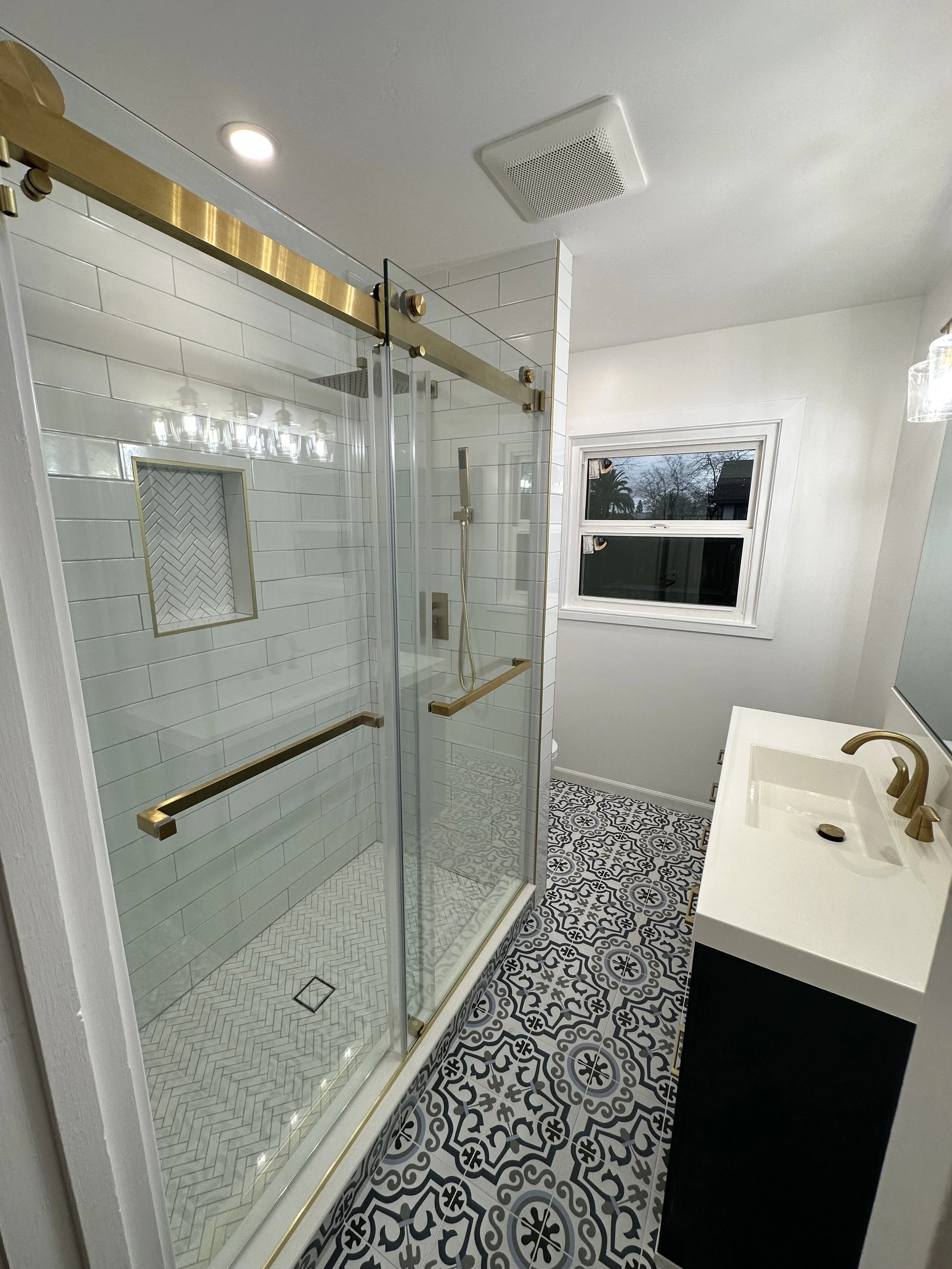 del notre bath.jpg