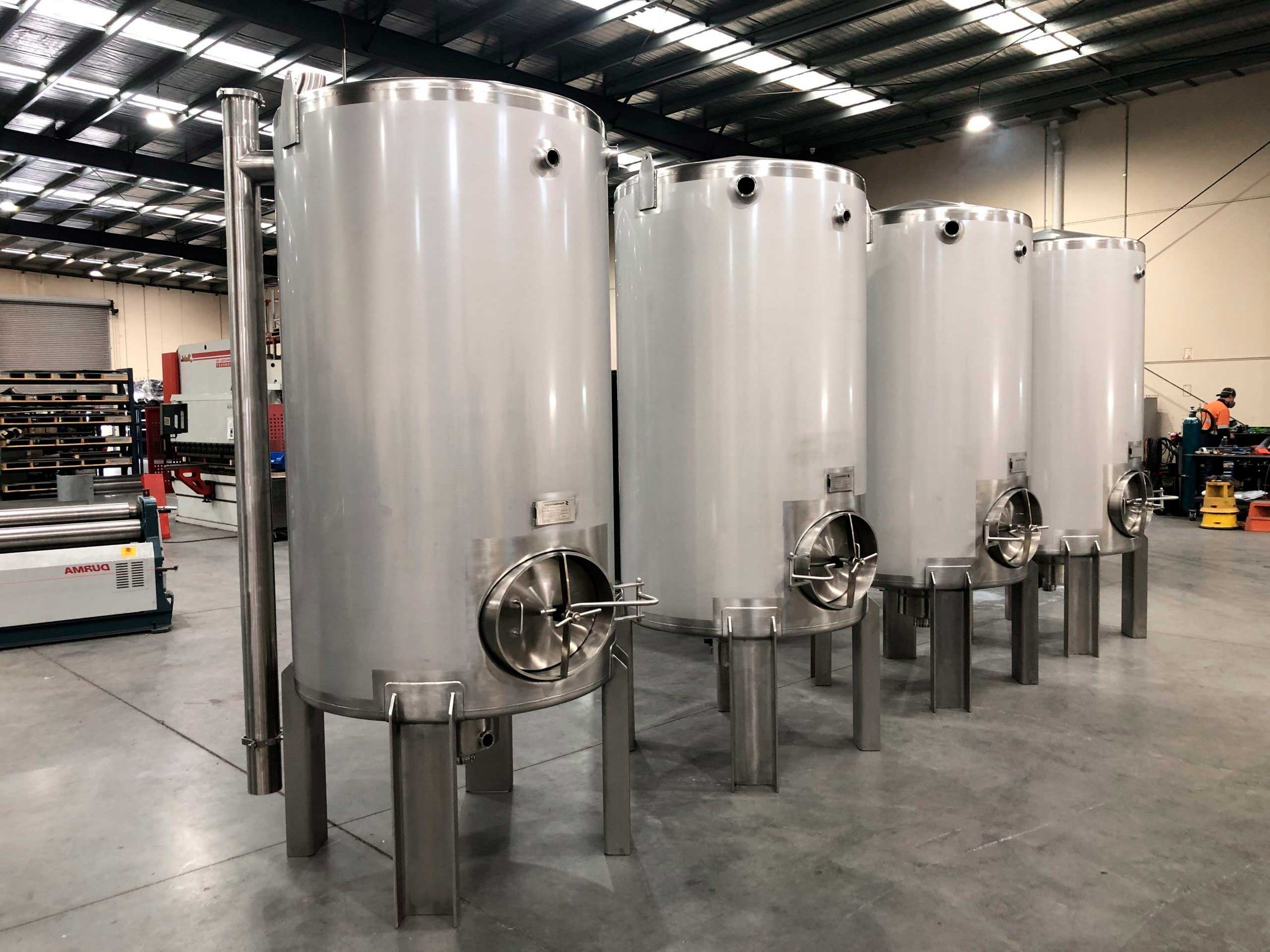 Stainless_Designs_tank_manufacture.jpg