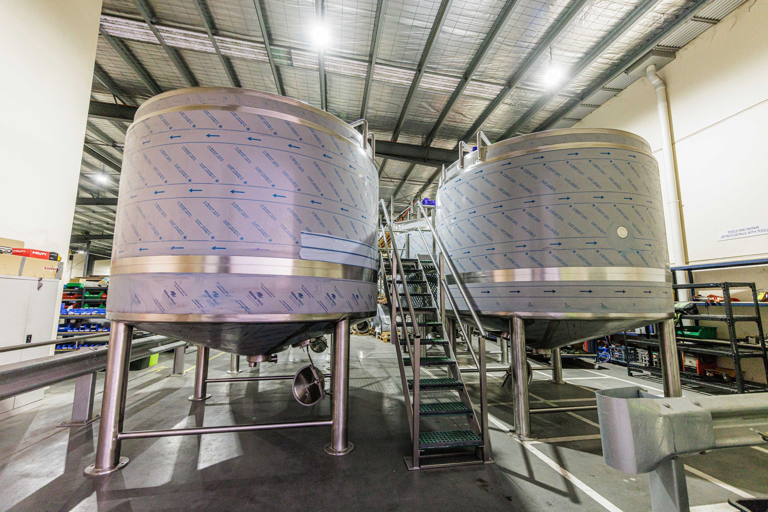 Stainless_designs_cheese_plant_Tanks_detail.jpg