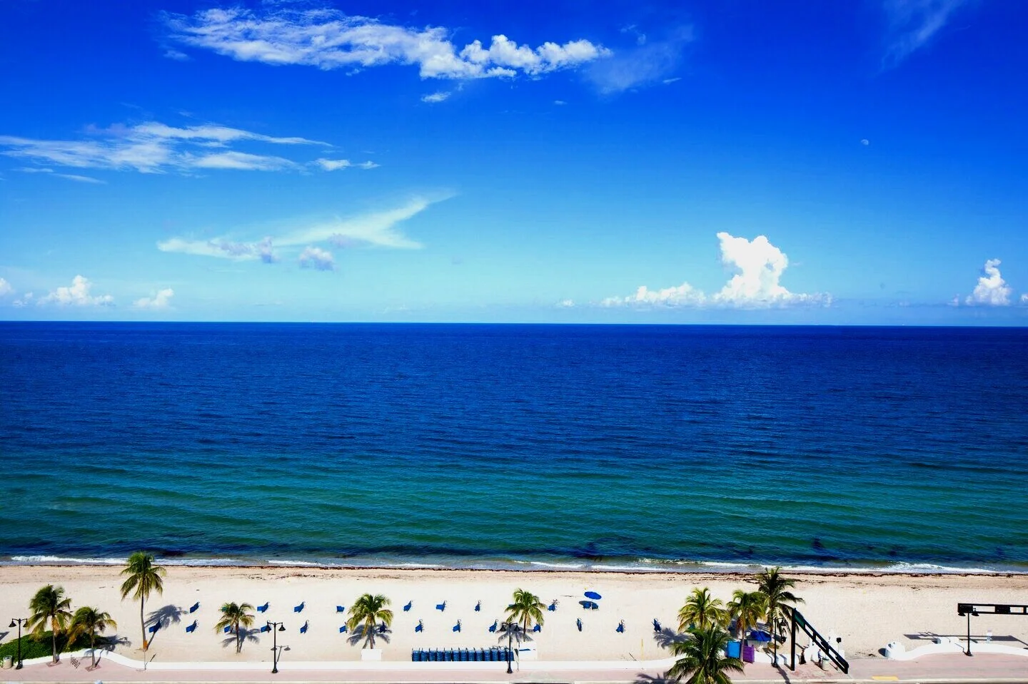 fllwh-ocean-front-1108-hor-clsc.jpg