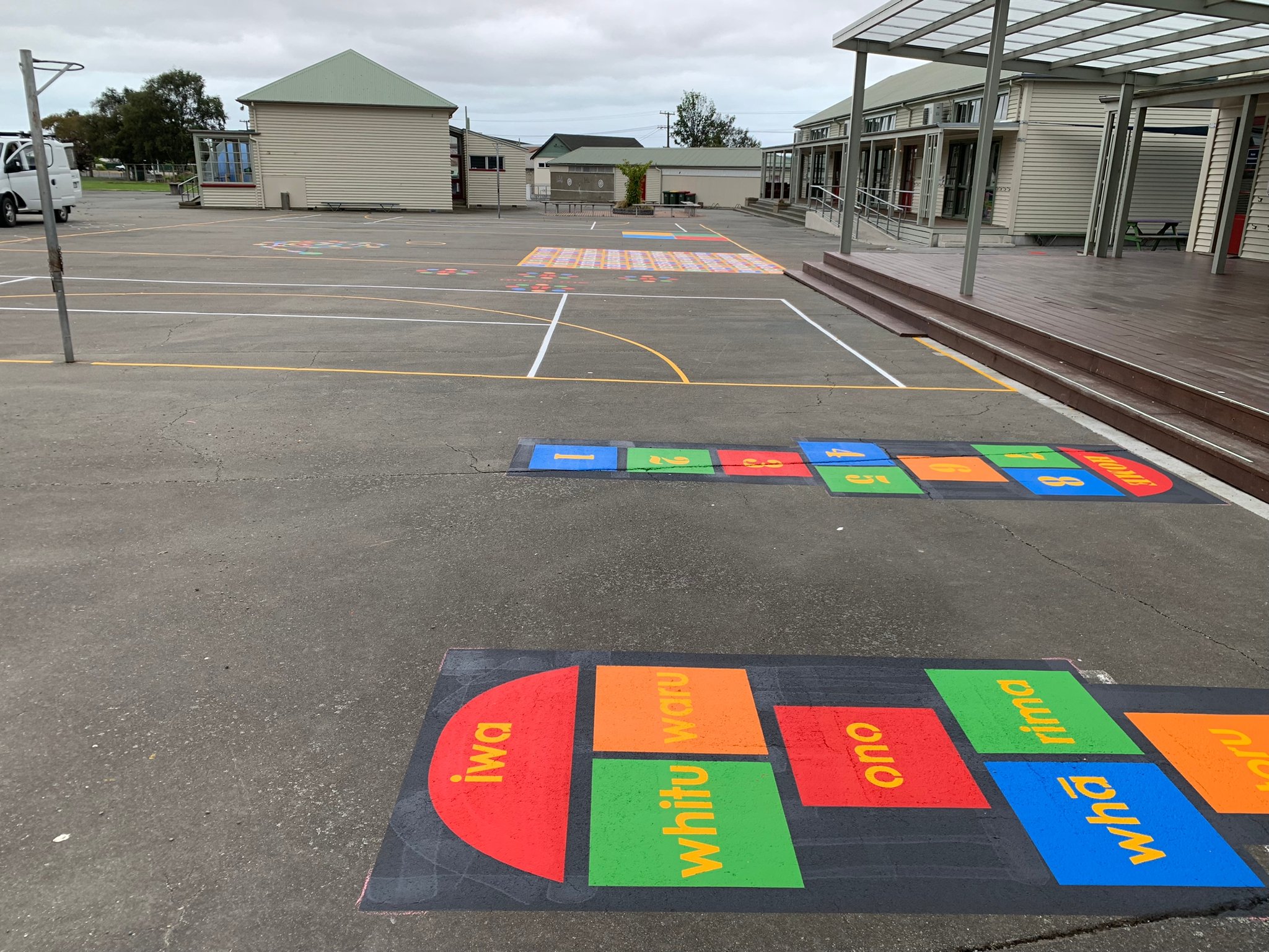 te reo hop scotch colourful