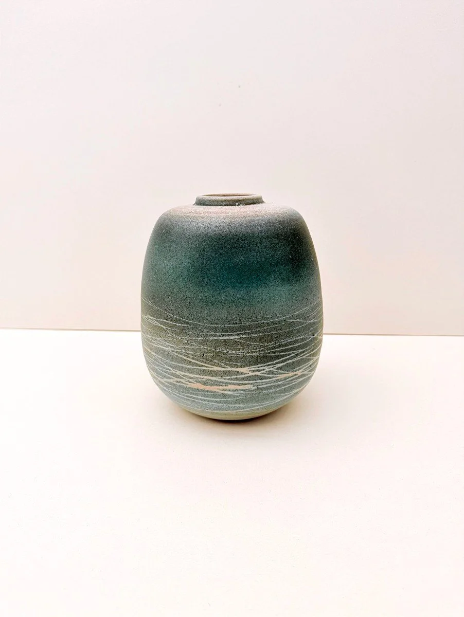 Vase en céramique signé, vers 1970