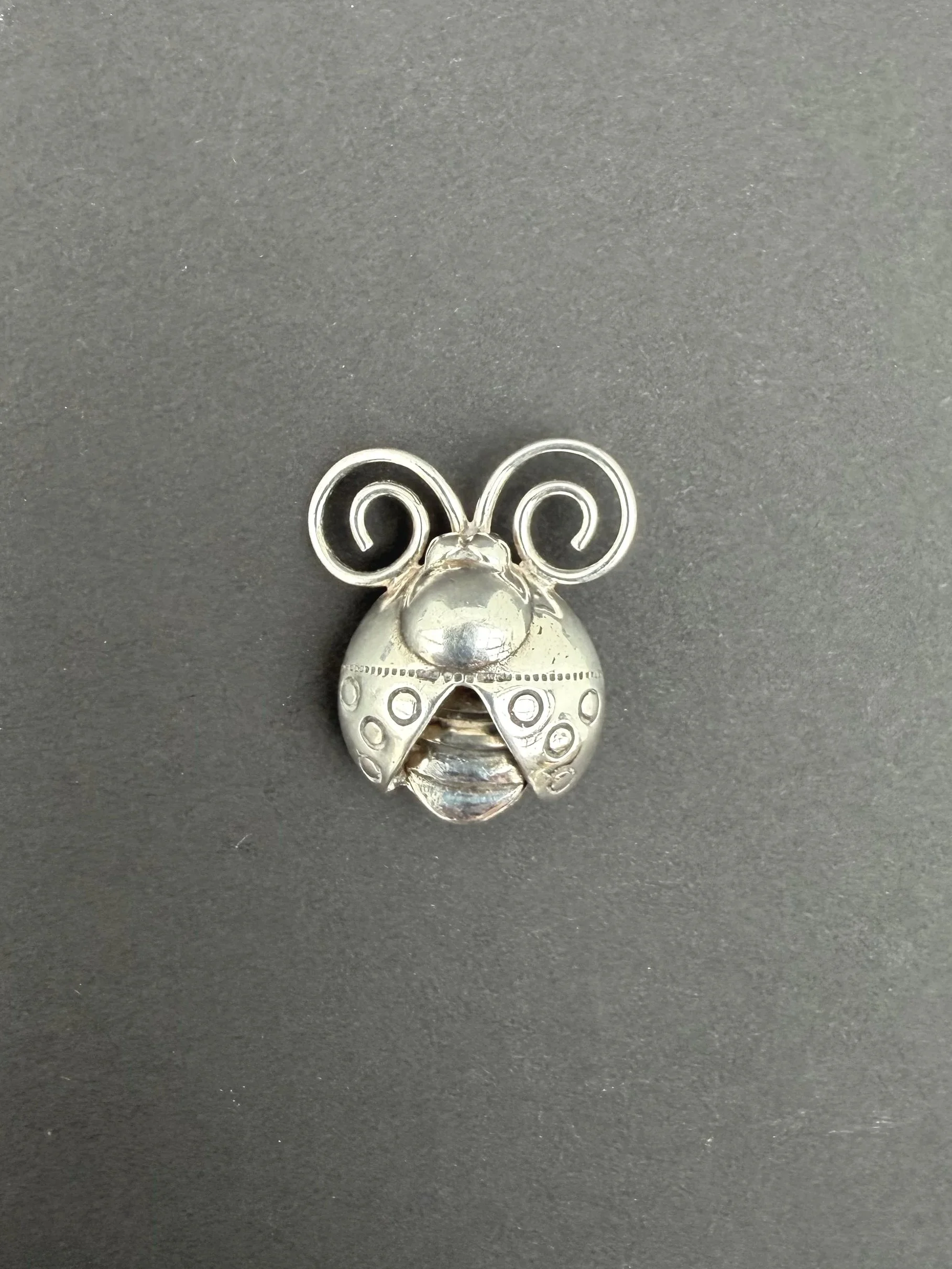 Broche "Coccinelle" en Argent massif 925, Indonésie