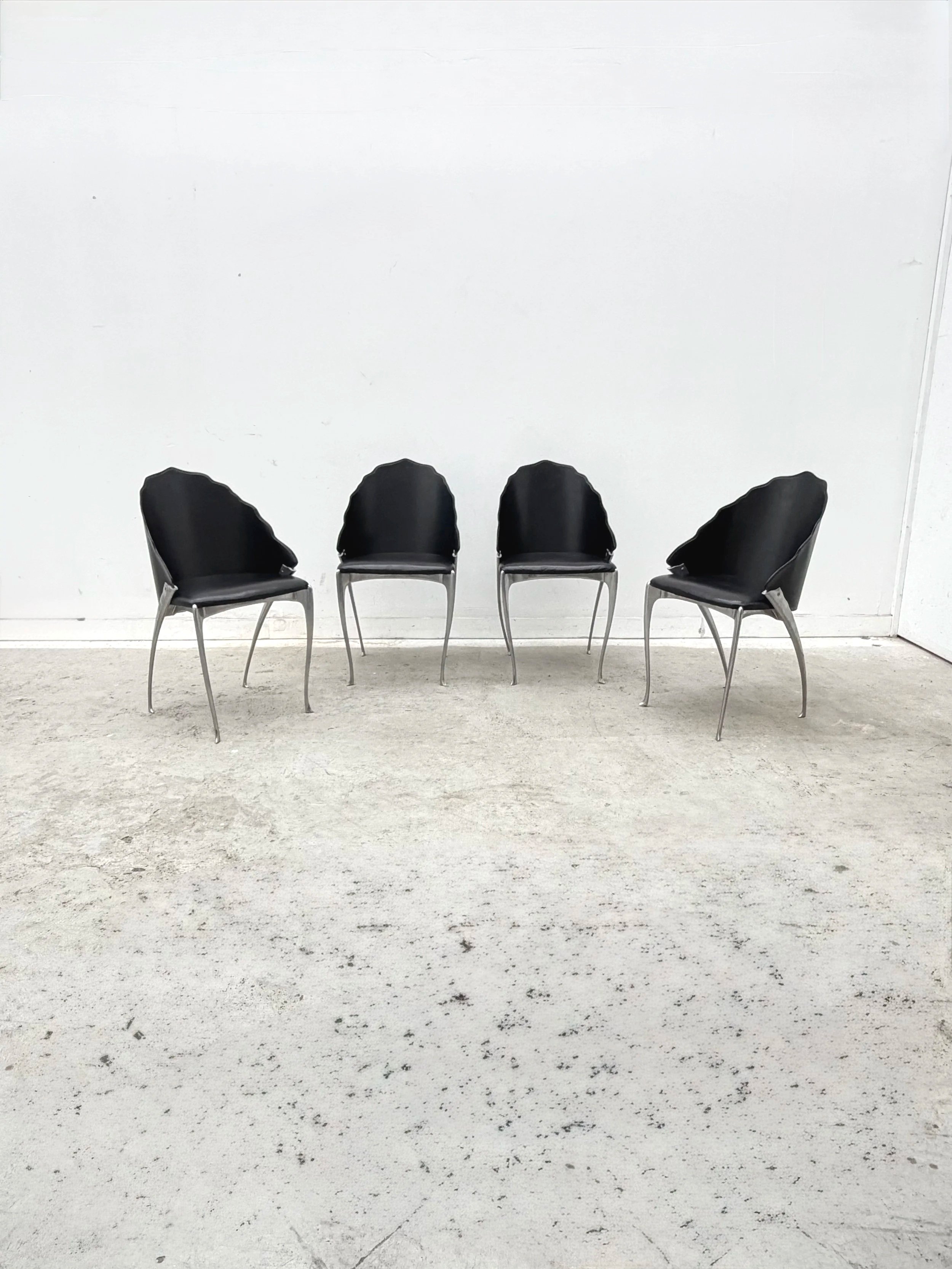 Ensemble de 4 chaises de  Bernard DEQUET pour PROTIS FRANCE DESIGN en fonte aluminium et cuir, France 1980