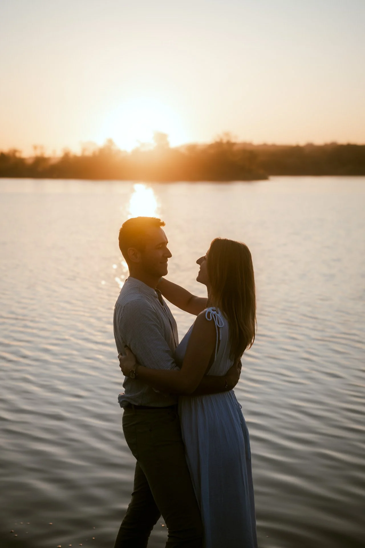 Photographe couple Lyon | Vibrez d'amour et d'eau fraiche, image size:1280x1920
