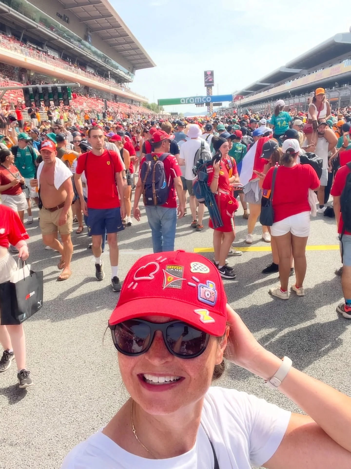 Before I coached leaders&hellip; I delivered newspapers, cleaned dining halls, and worked behind a butcher&rsquo;s counter.

Not exactly the traditional leadership r&eacute;sum&eacute; &mdash; but honestly? These were some of my most formative leader