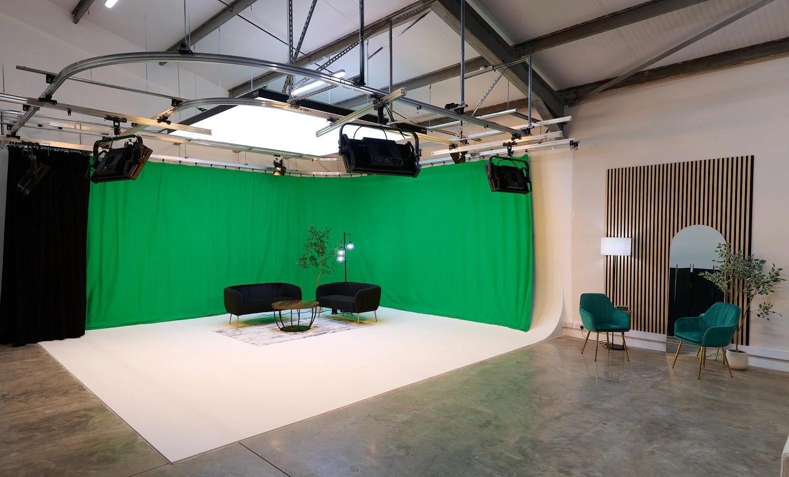 JPEG 1580Pixels Long Edge (sRGB) 4.jpg