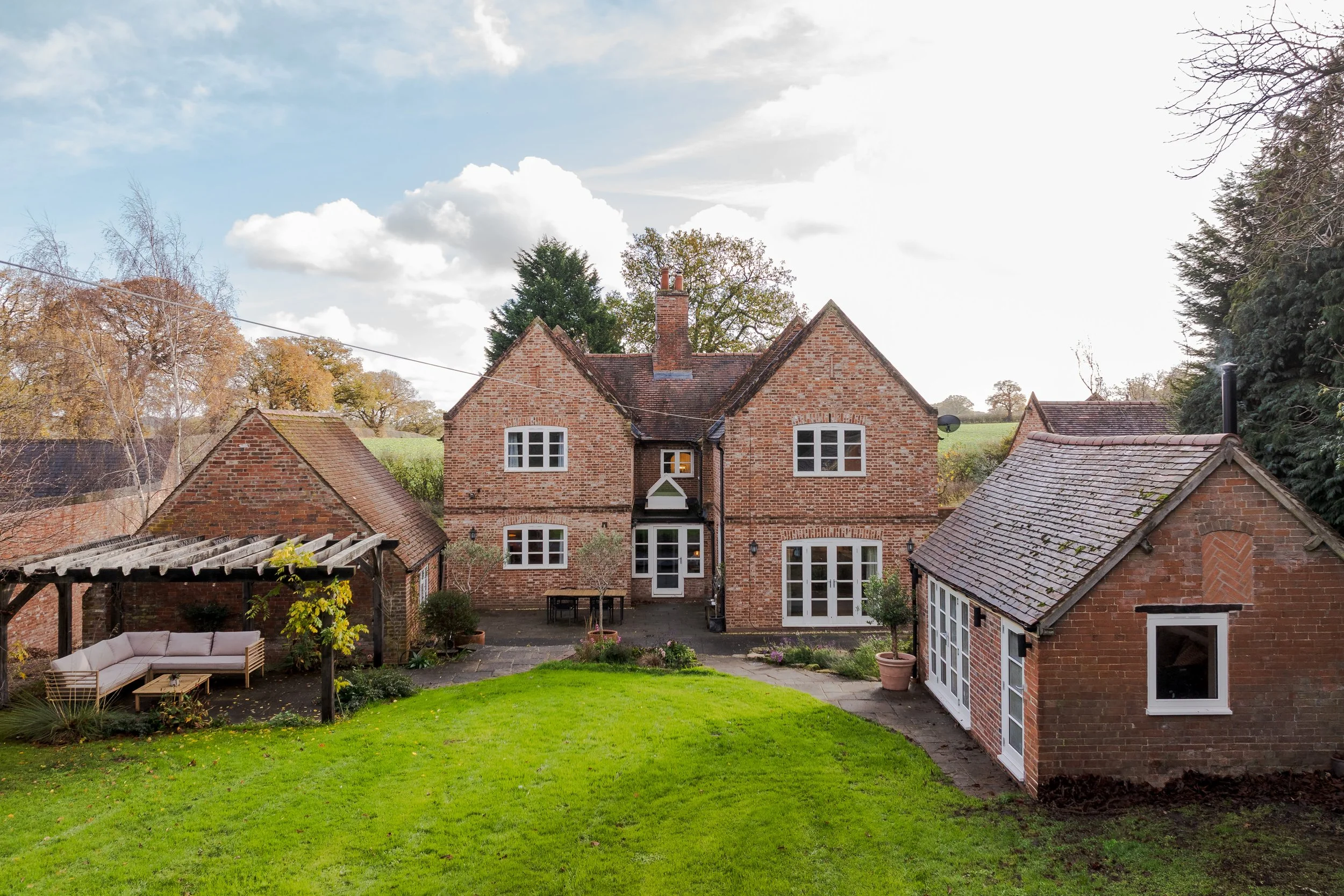 Priest Park Farmhouse - by CharlieGeaterPhotography - 0881.jpg