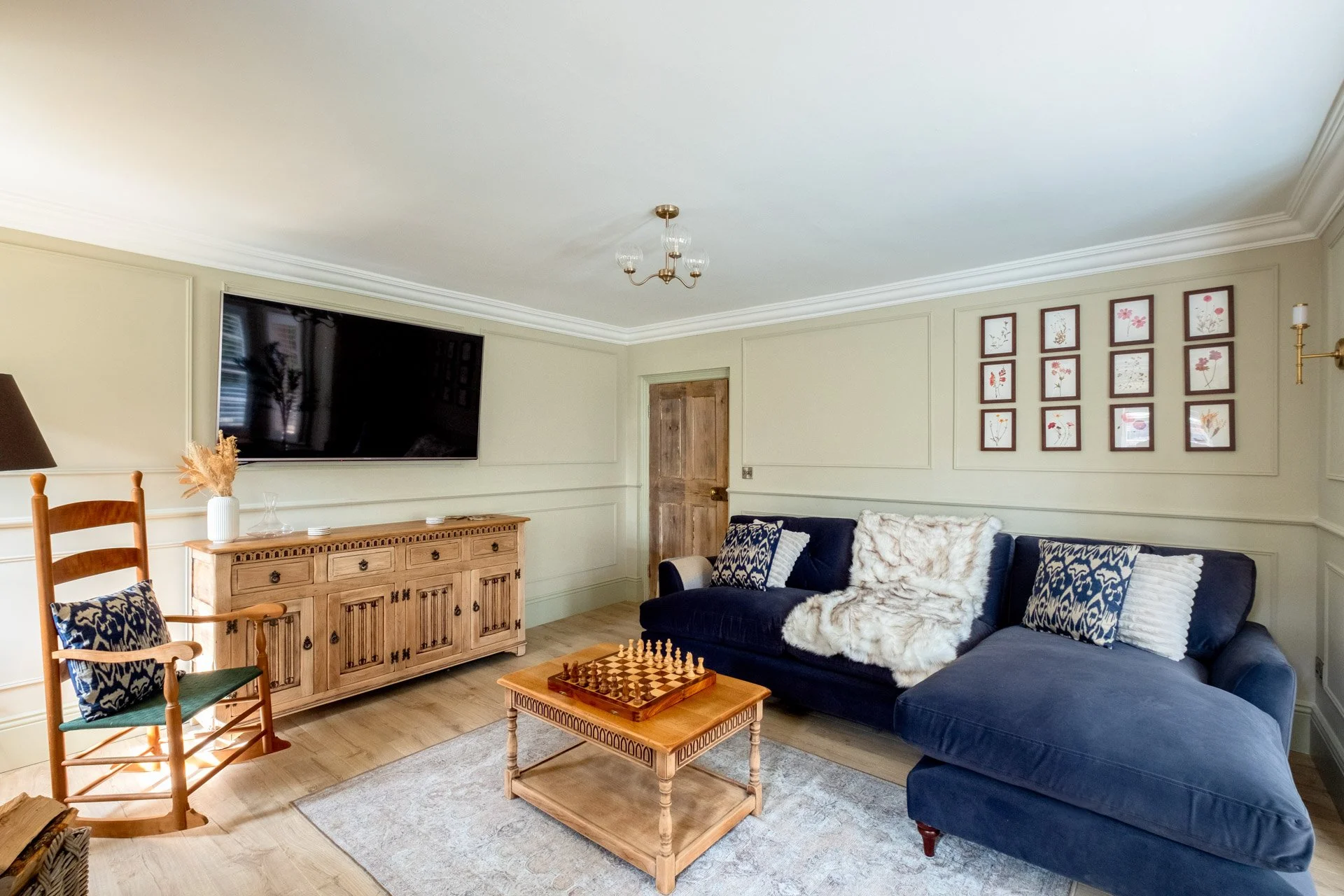 10-Cherry_Farm_House_Nether_Broughton_072_Low_Res - edit.jpg