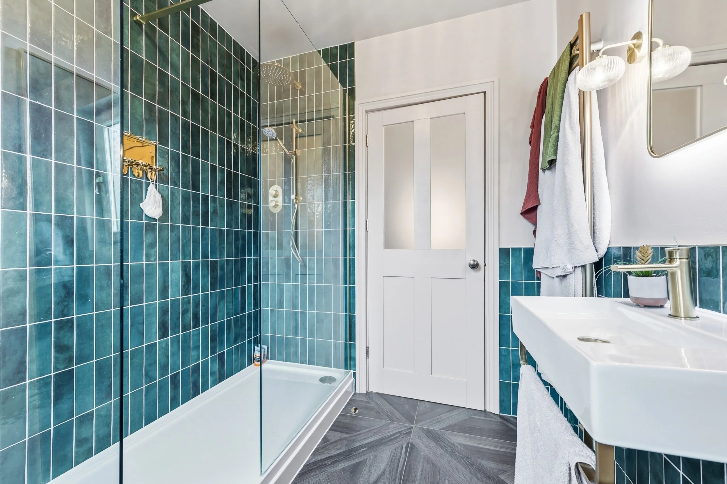 Shower Room.jpg