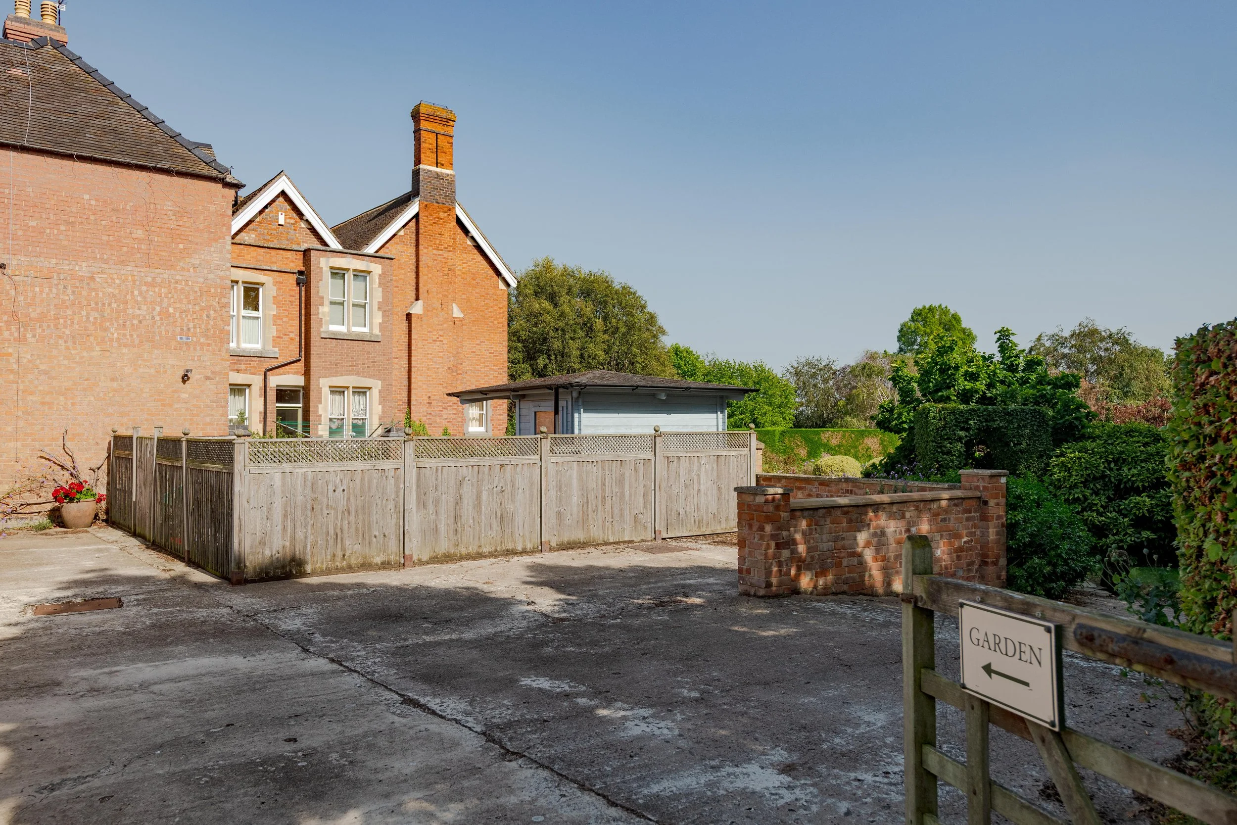 Springhill Fram - by CharlieGeaterPhotography 4220.jpg
